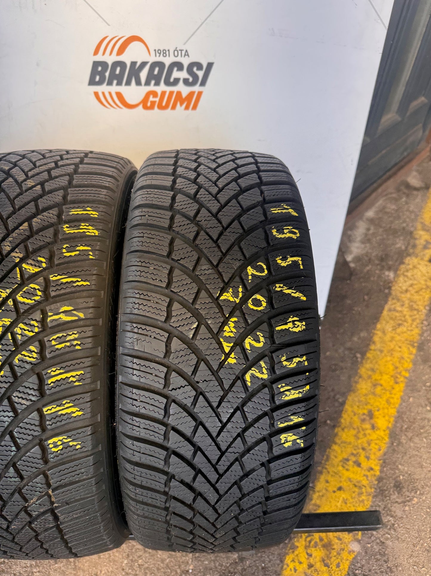 195/45R16 Bridgestone téli gumi