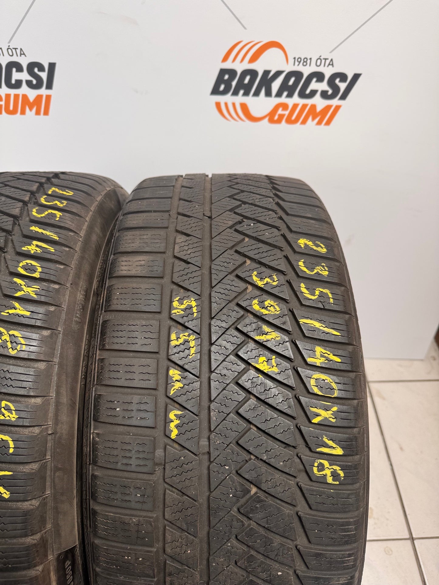 235/40R18 Continental téli gumi