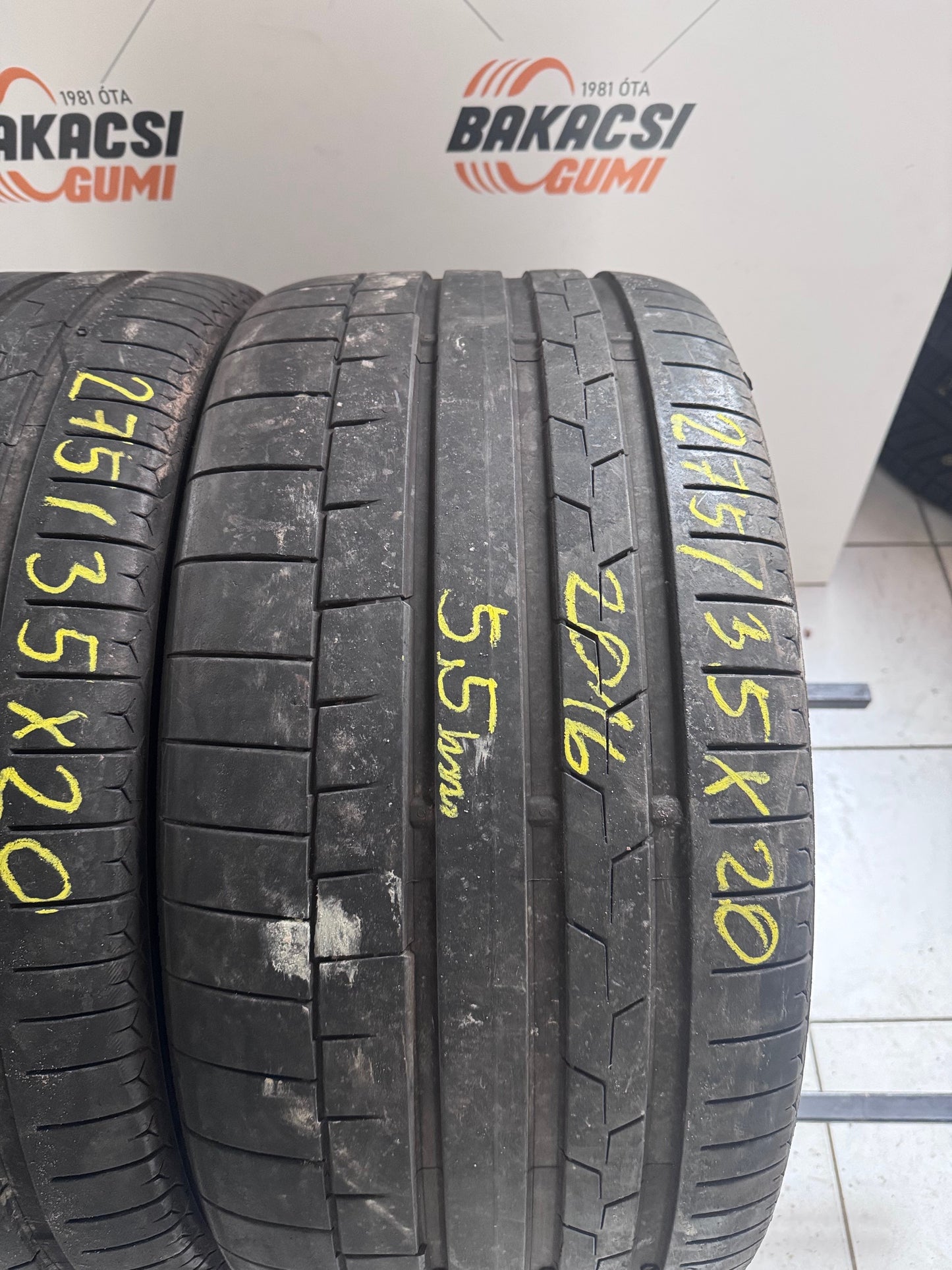275/35R20 Continental nyári gumi eladó