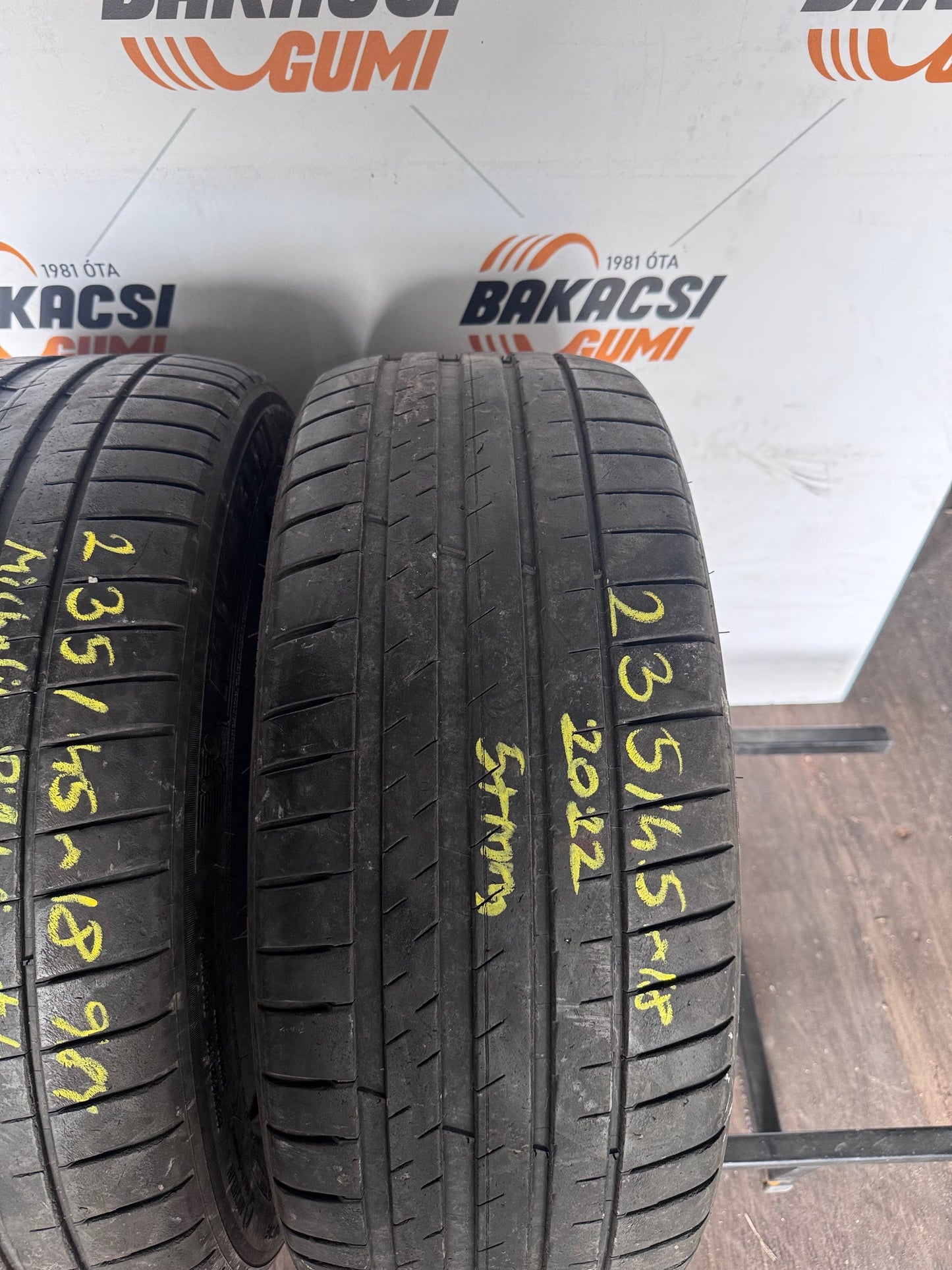 235/45R18 Michelin nyári gumi eladó