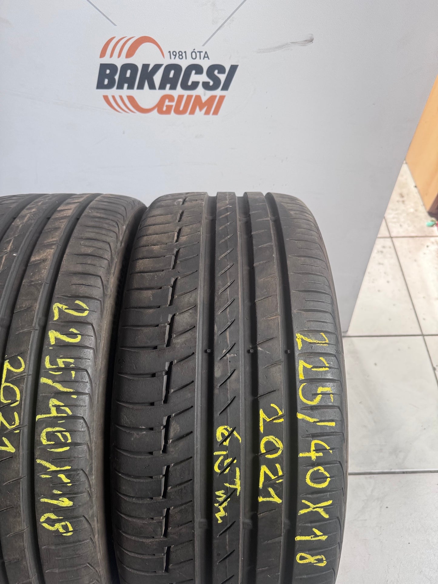225/40R18 Continental nyári gumi eladó