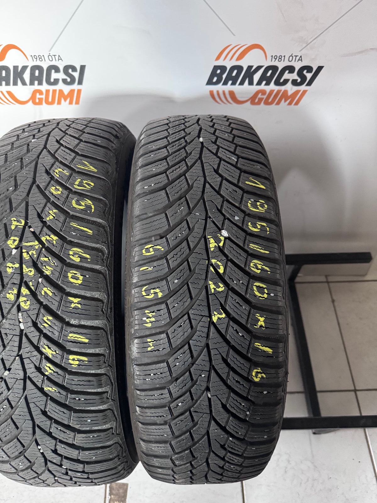 195/60R16 Continental téléi gumi eladó