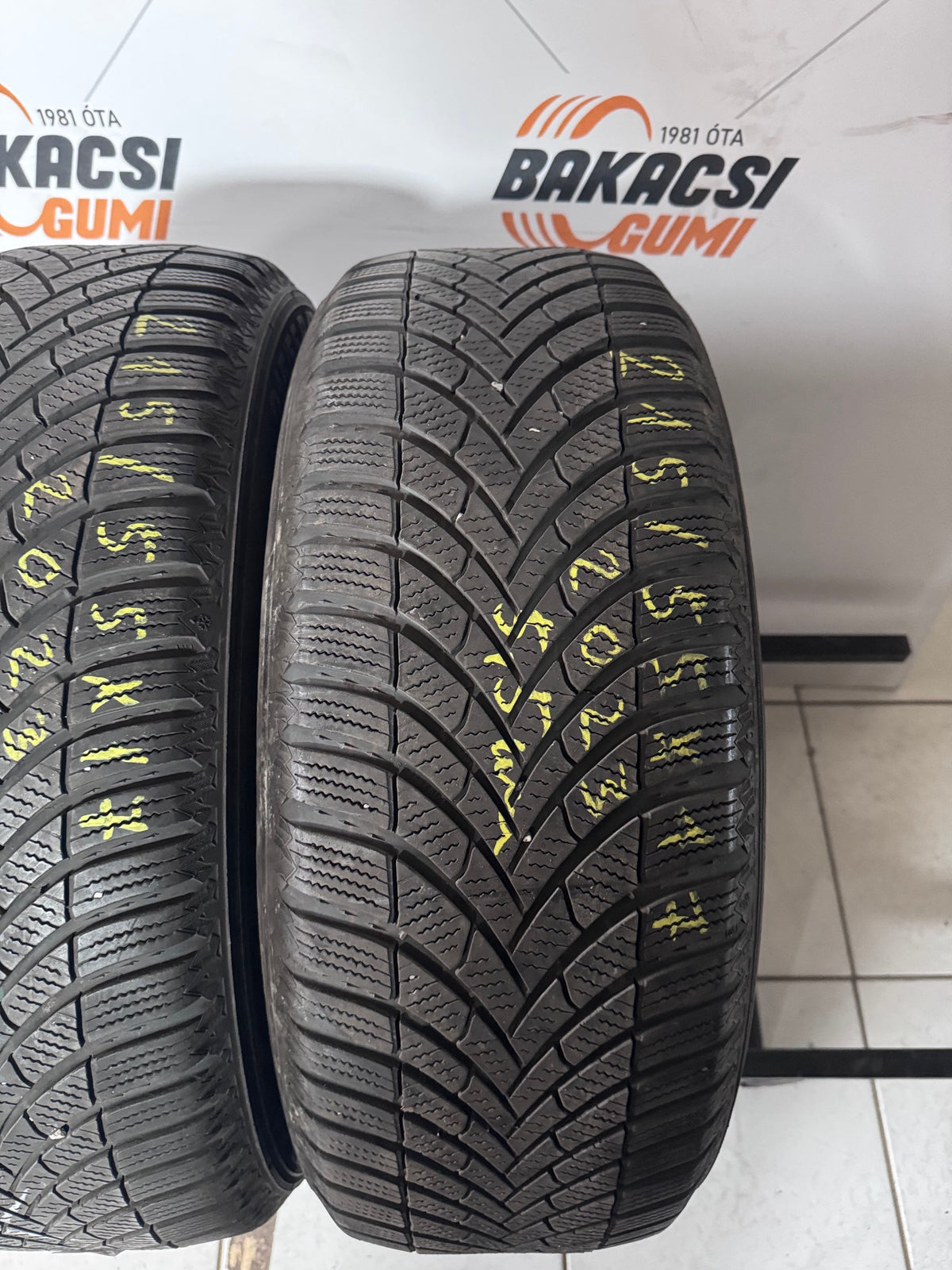 215/55R17 Semperit téli gumi eladó
