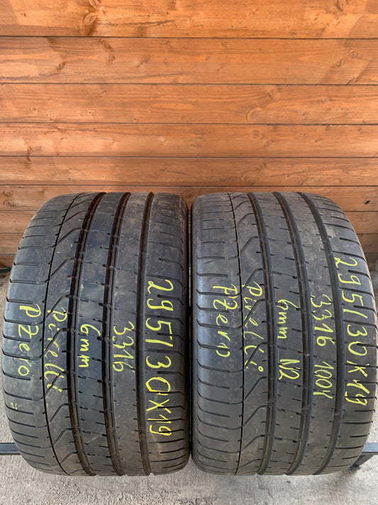 295/30R19 Pirelli nyári gumi