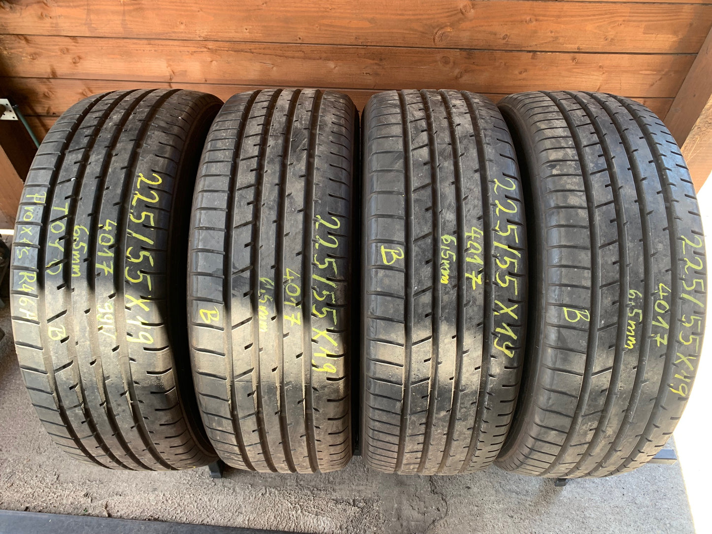 225/55R19 Toyo nyári gumi