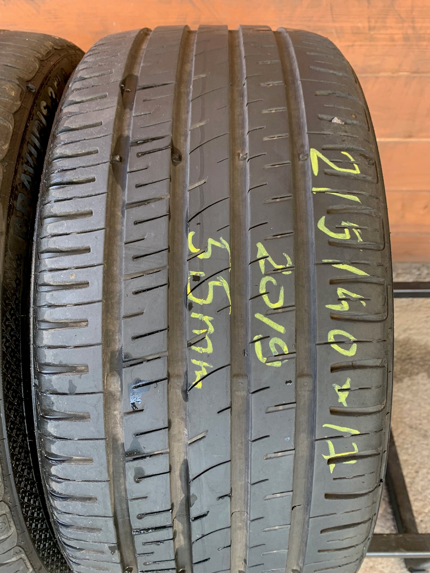 215/40R17 Barum nyári gumi
