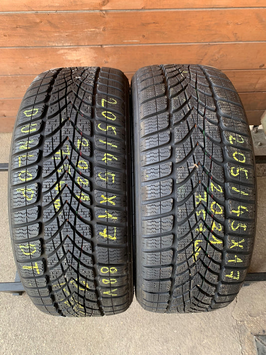 205/45R17 Dunlop téli gumi eladó