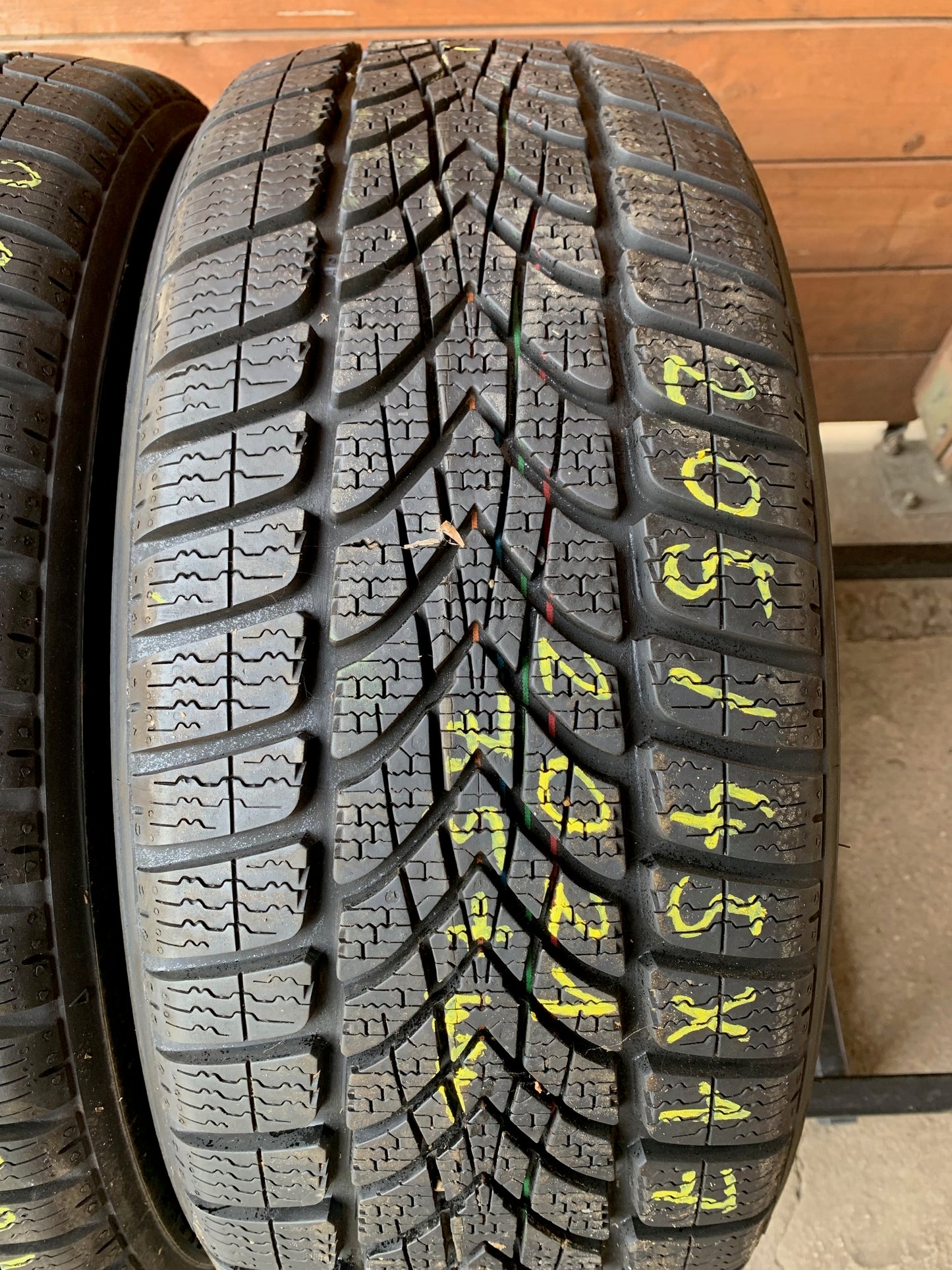 205/45R17 Dunlop téli gumi eladó