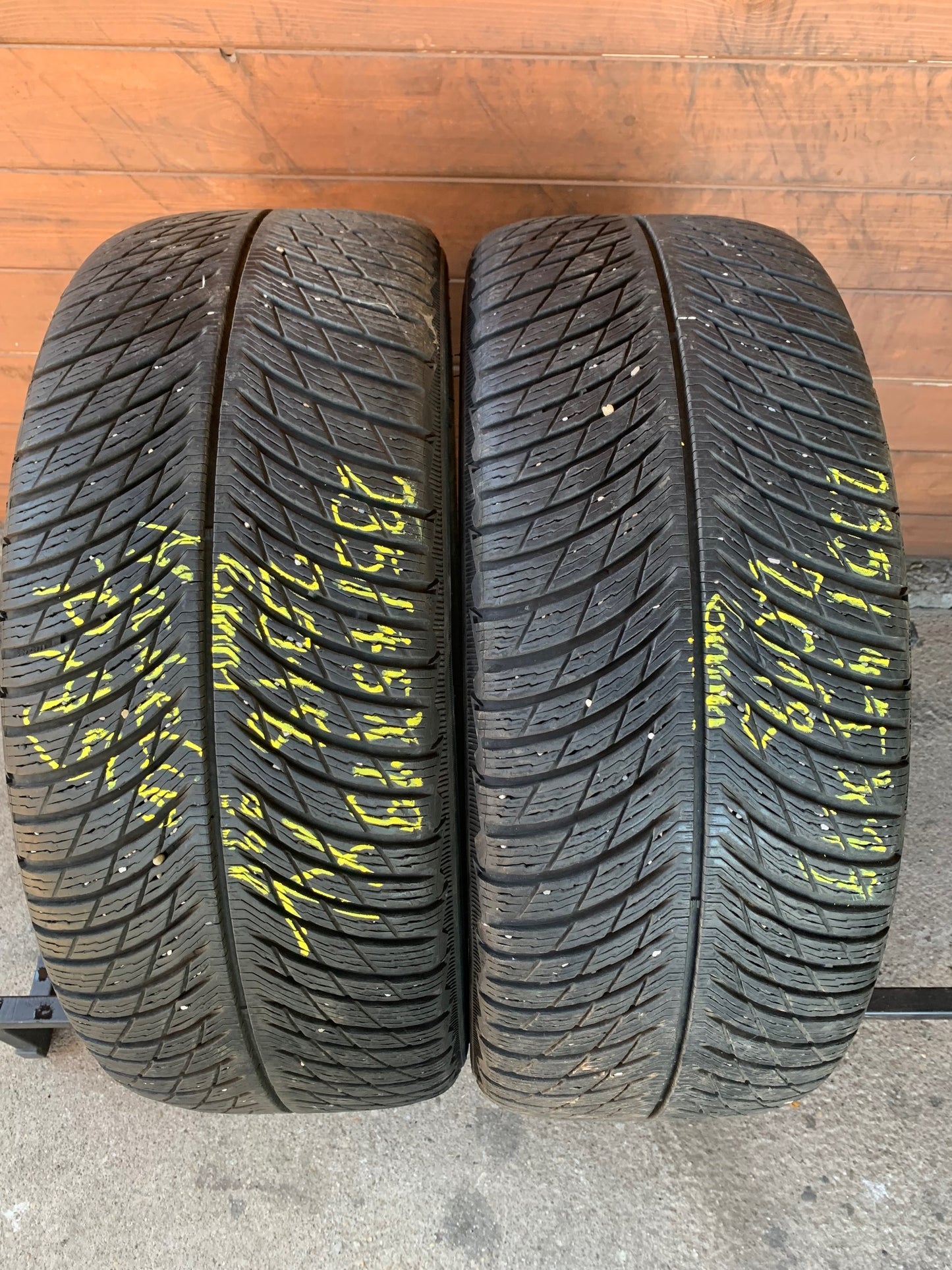 235/45R19 Michelin téli gumi eladó