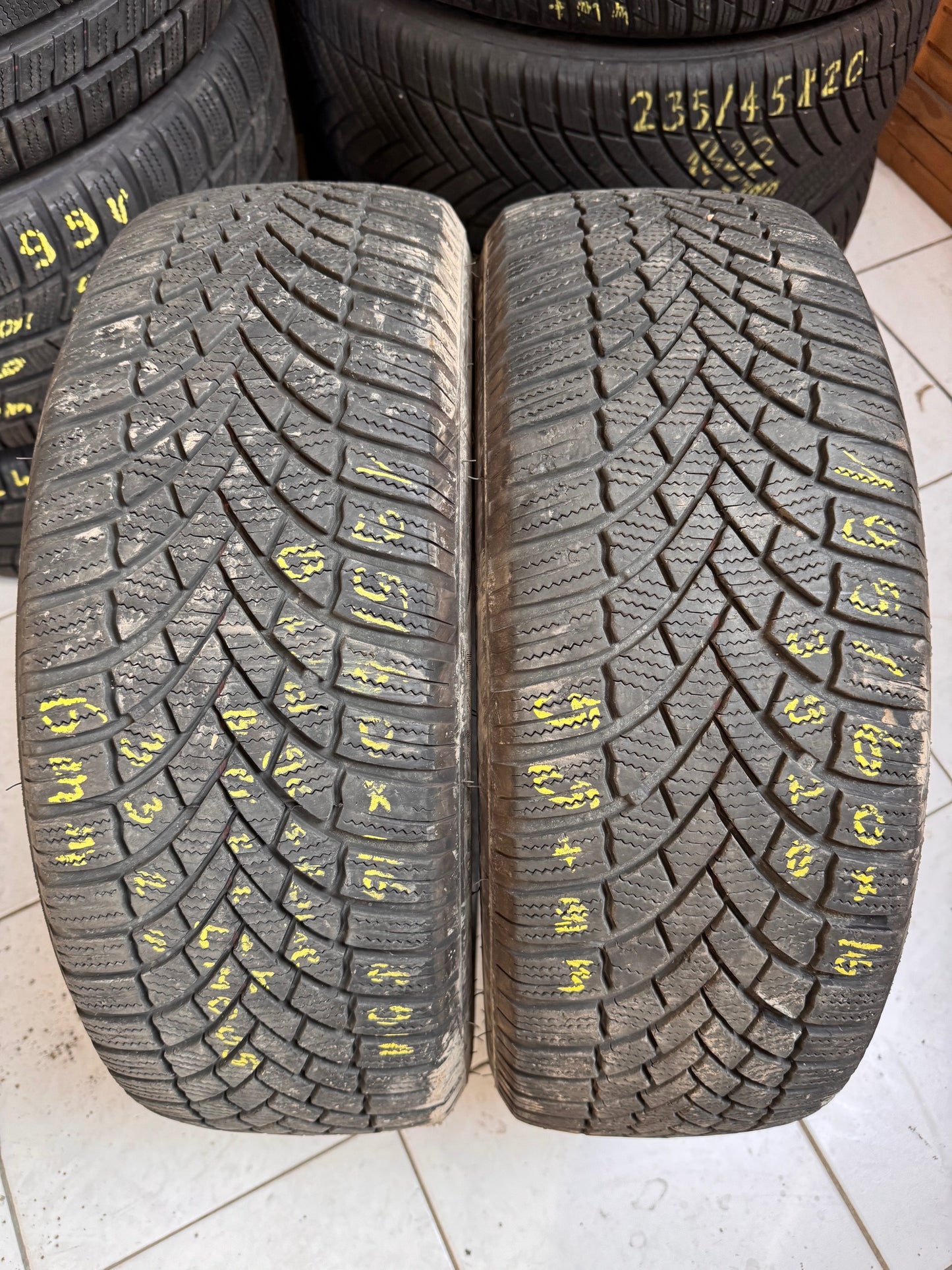 195/60R16 Bridgestone téli gumi eladó