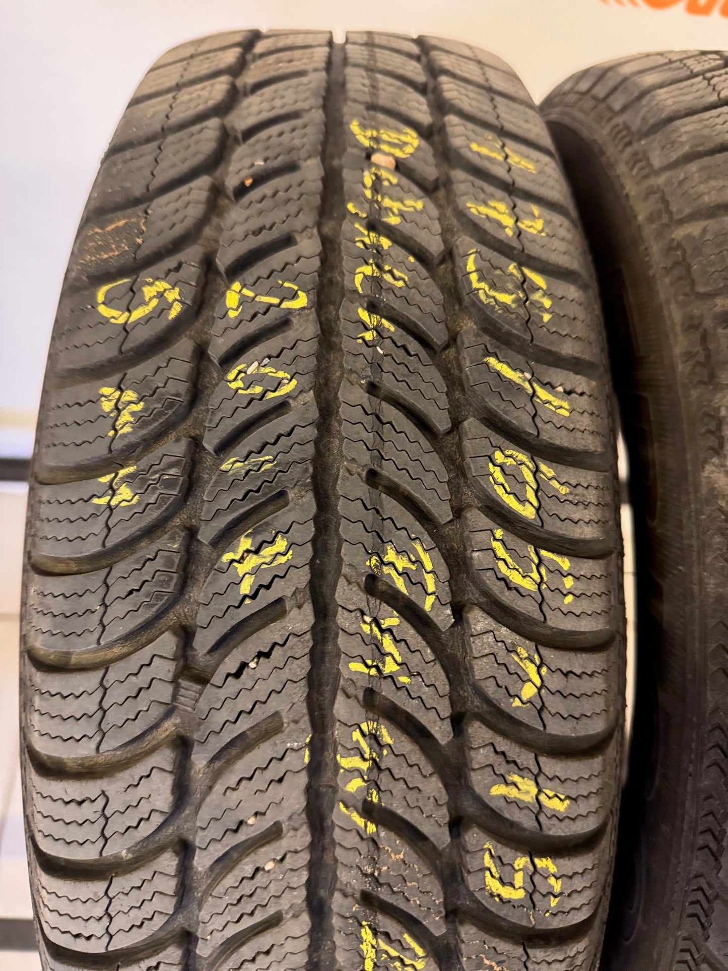 175/65R15 Debica téli gumi eladó