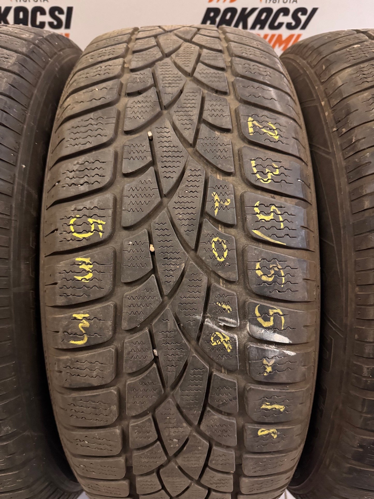 235/55R18 Dunlop téli gumi eladó