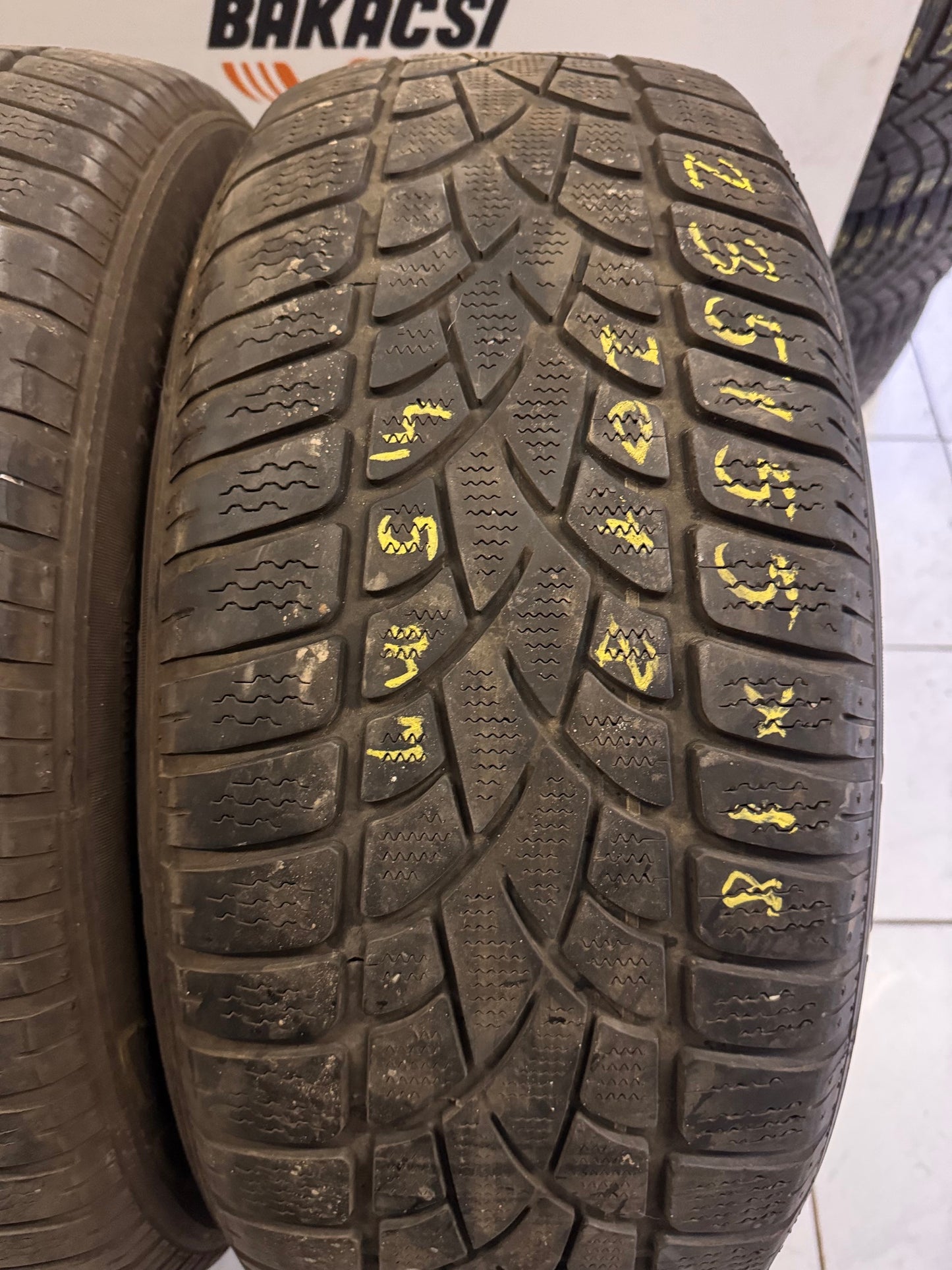 235/55R18 Dunlop téli gumi eladó