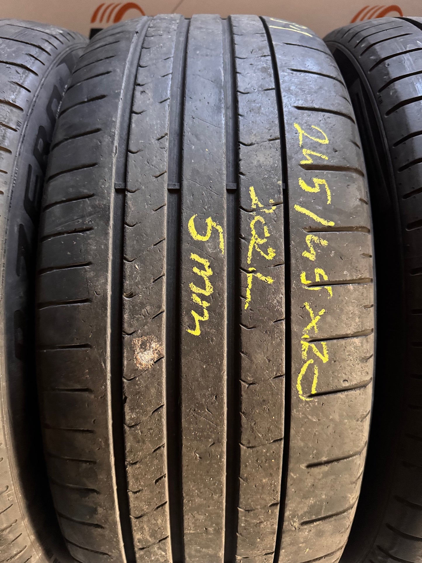 245/45R20 Pirelli nyári gumi