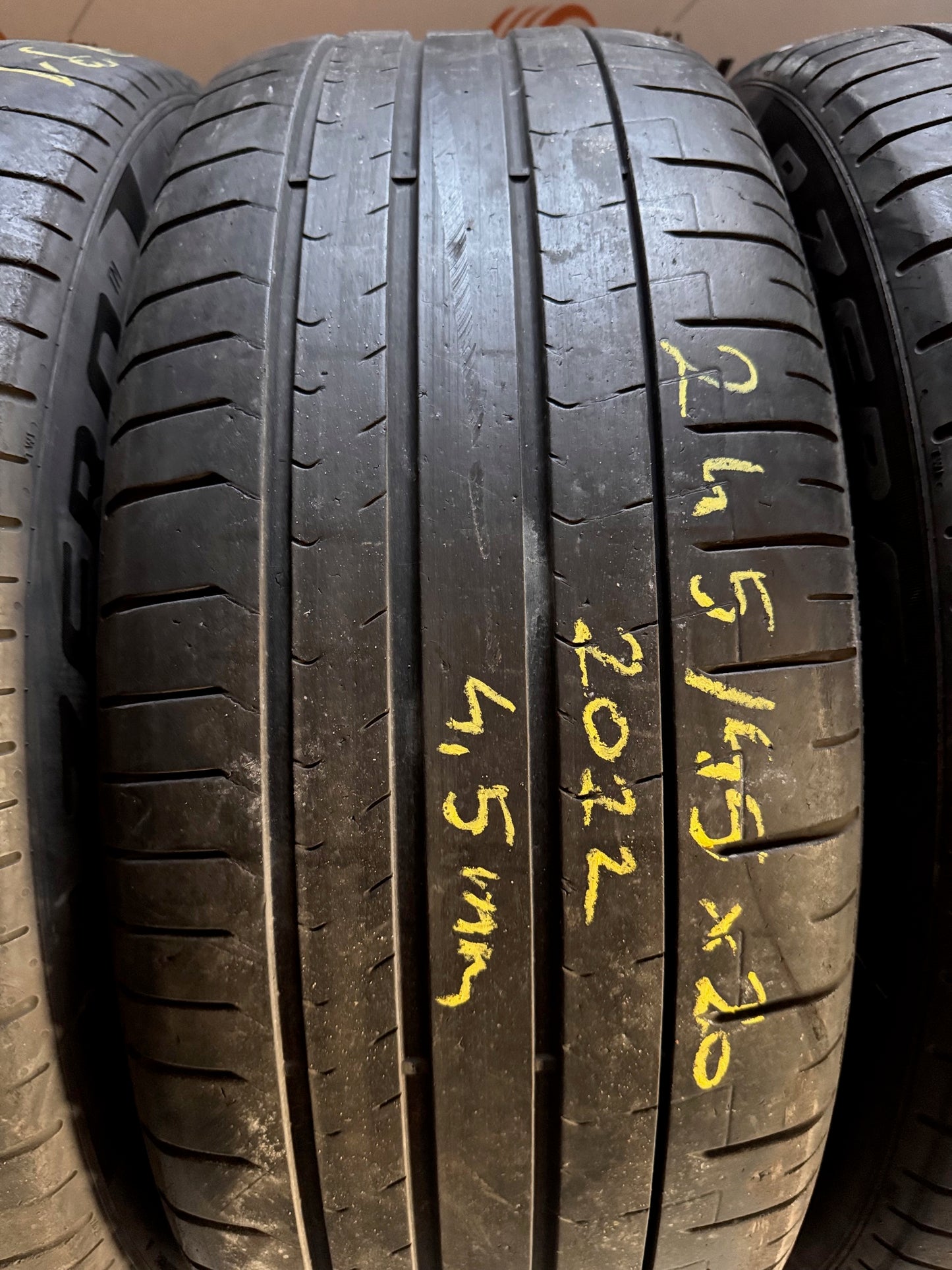 245/45R20 Pirelli nyári gumi
