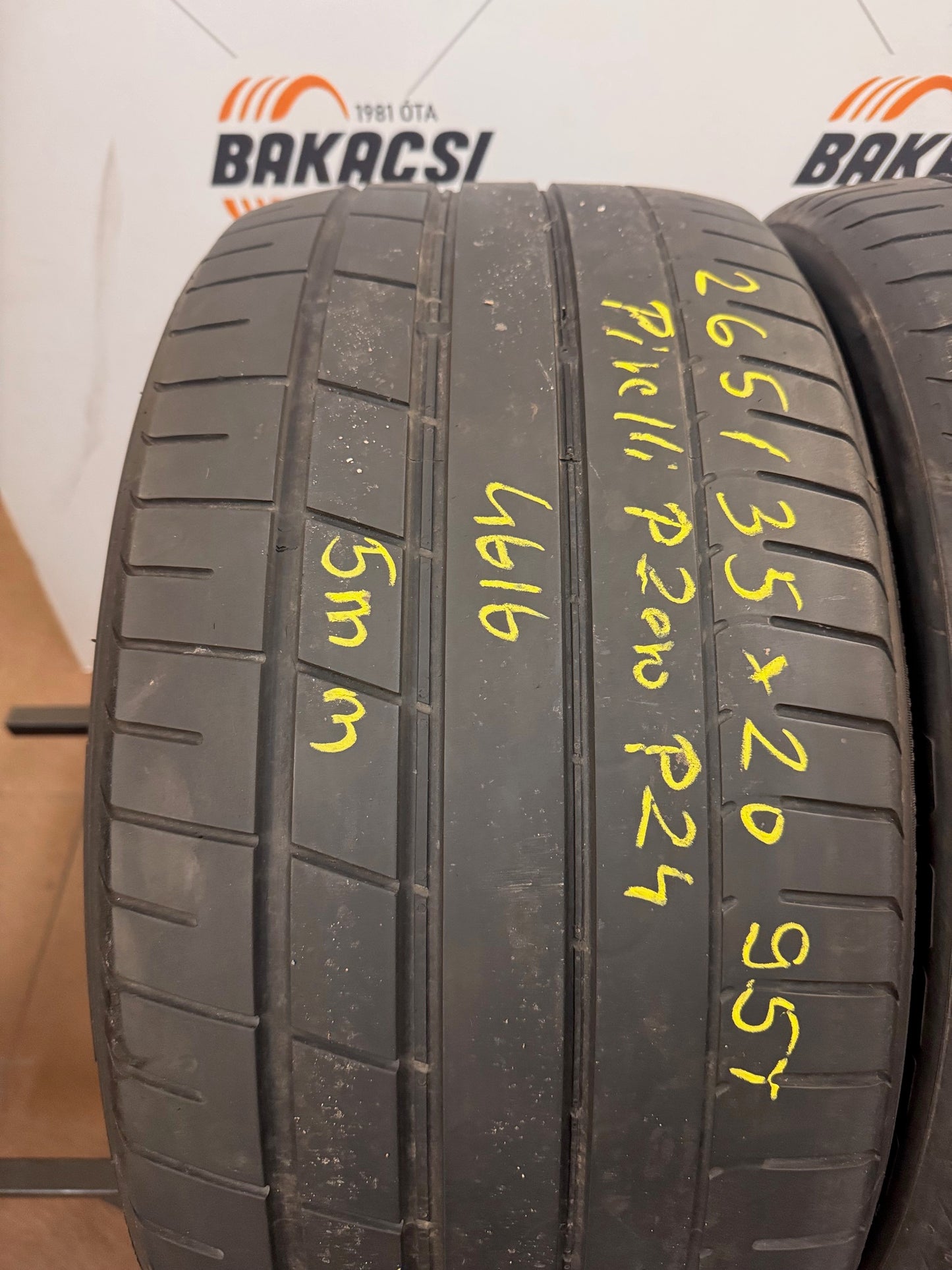 265/35R20 Pirelli nyári gumi
