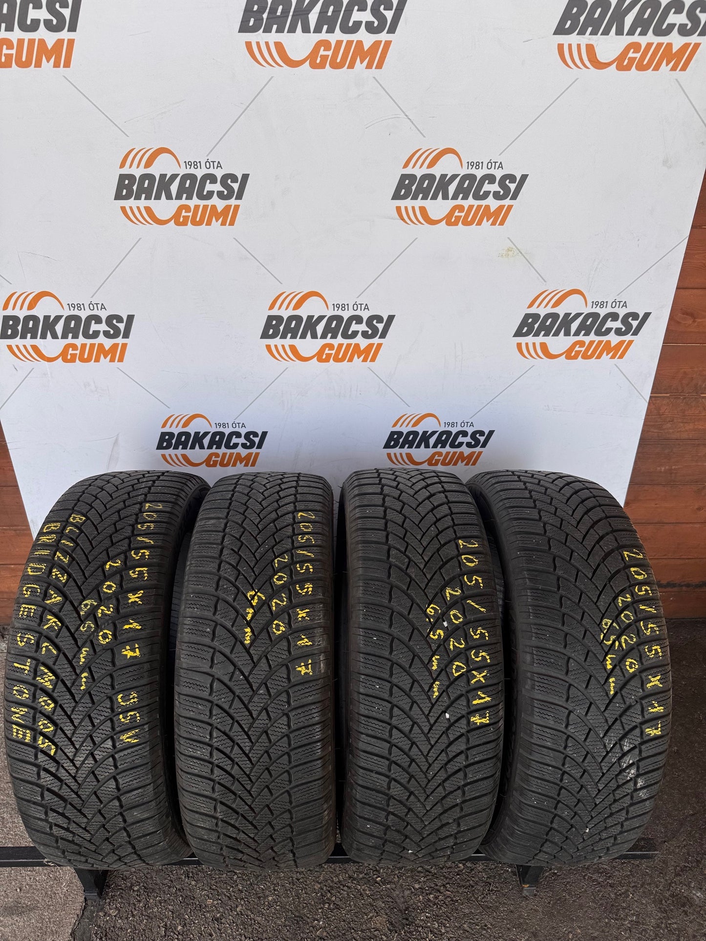 205/55R17 Bridgestone téli gumi eladó