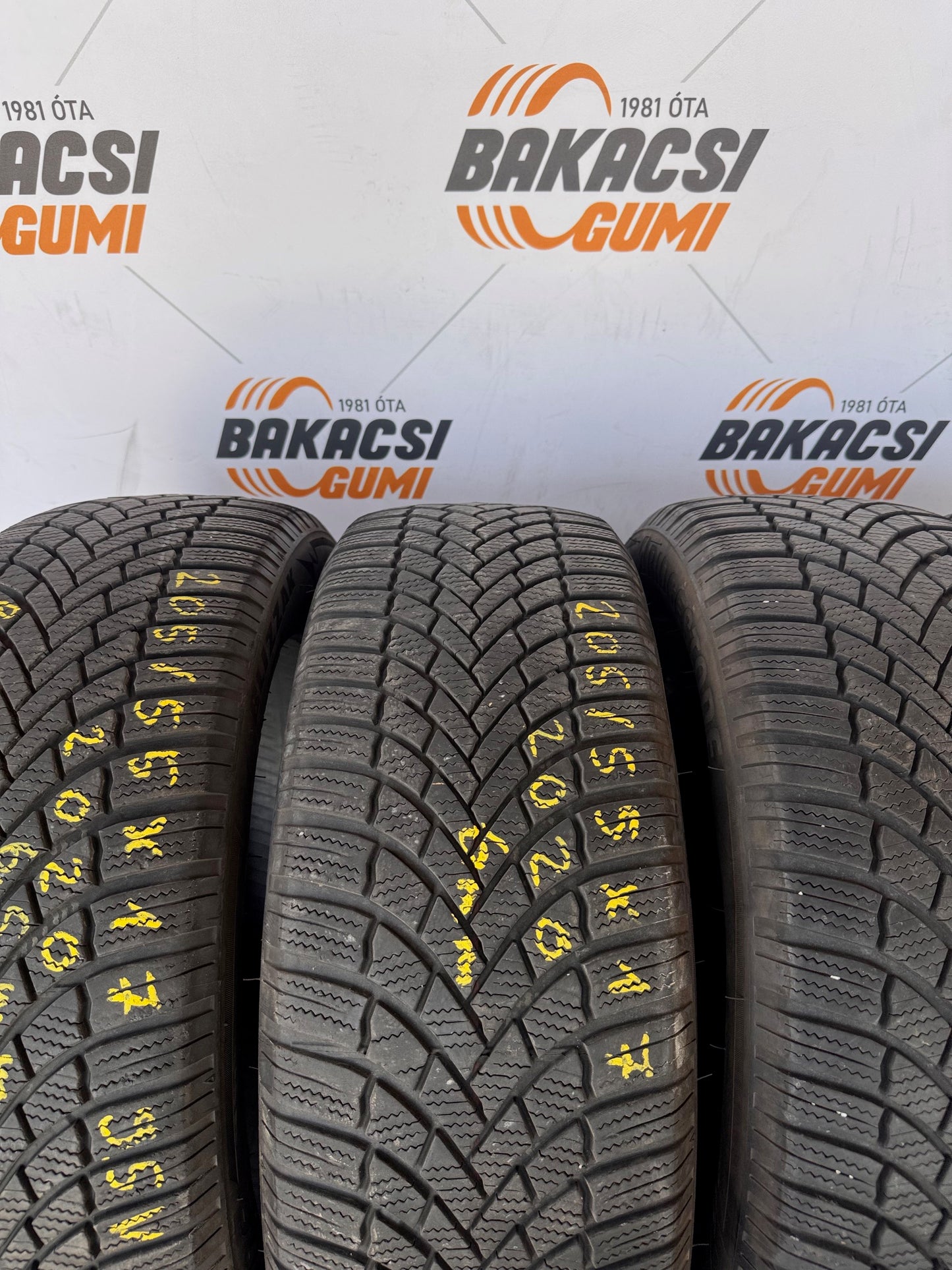205/55R17 Bridgestone téli gumi eladó