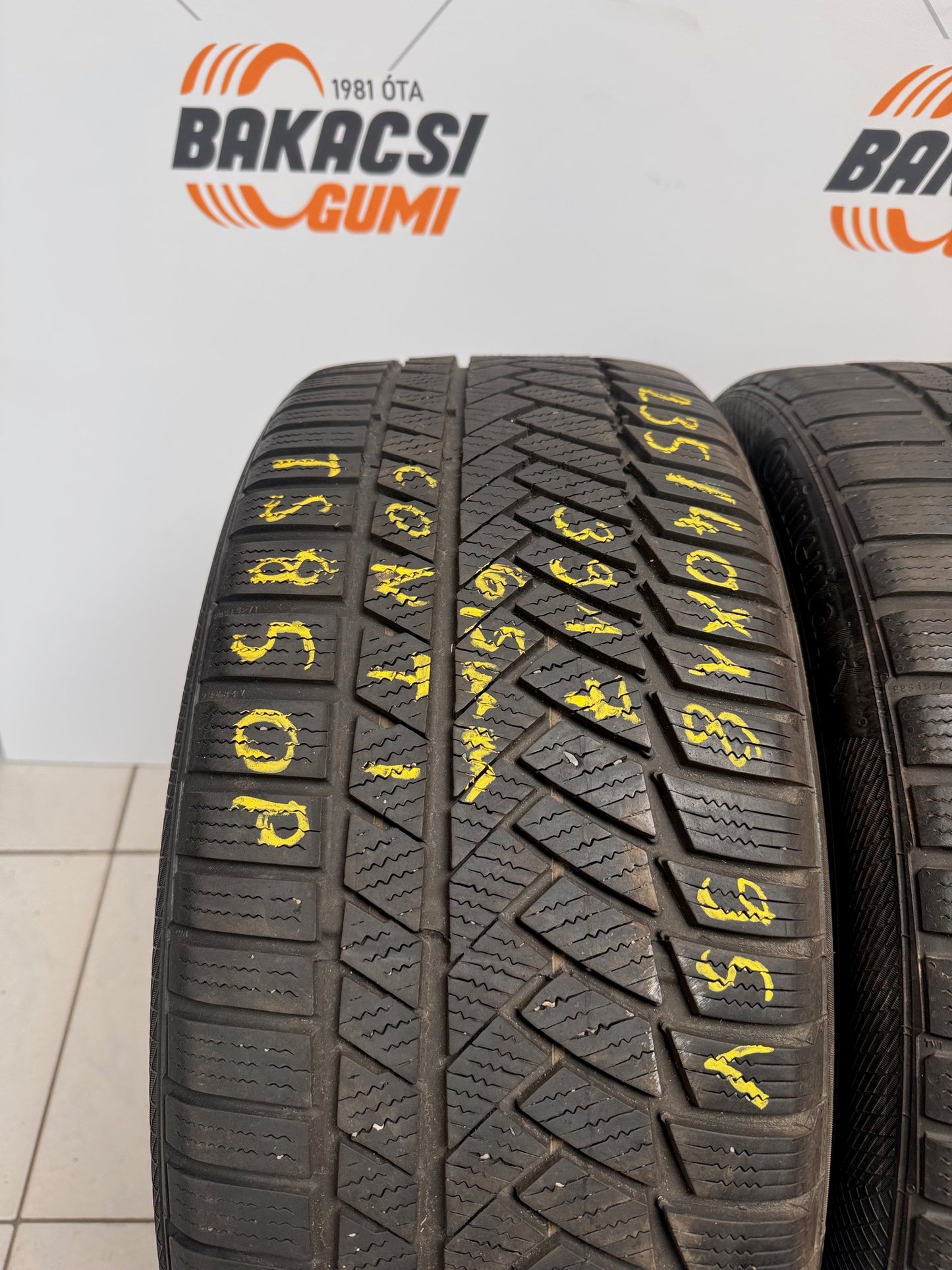 235/40R18 Continental téli gumi
