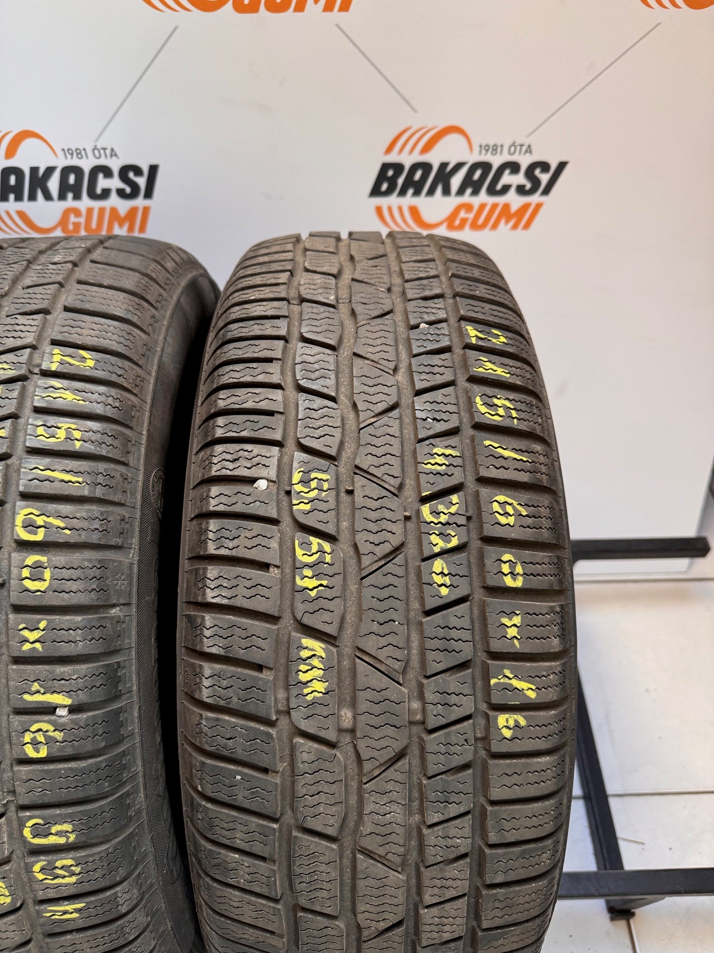 215/60R16 Continental téli gumi