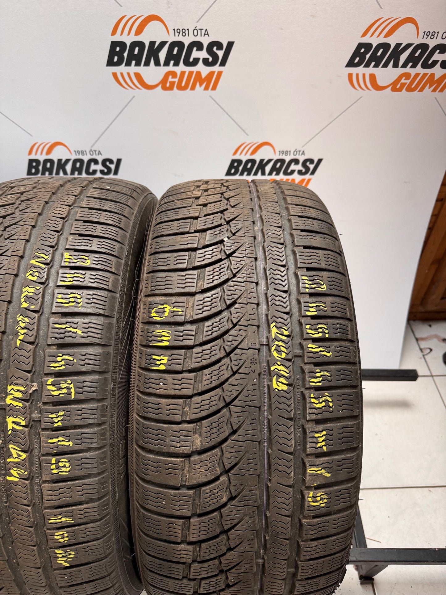 245/45R19 Nokian téli gumi