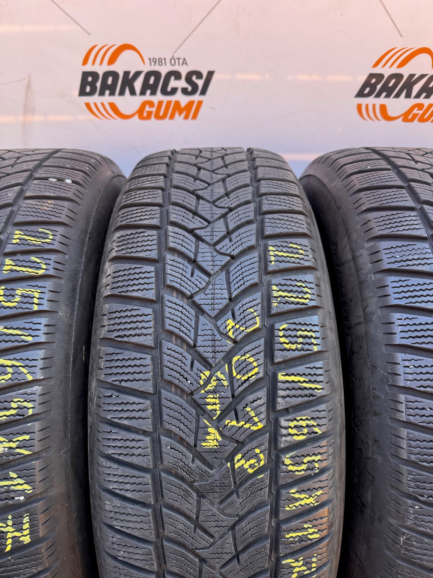 225/65R17 Dunlop téli gumi