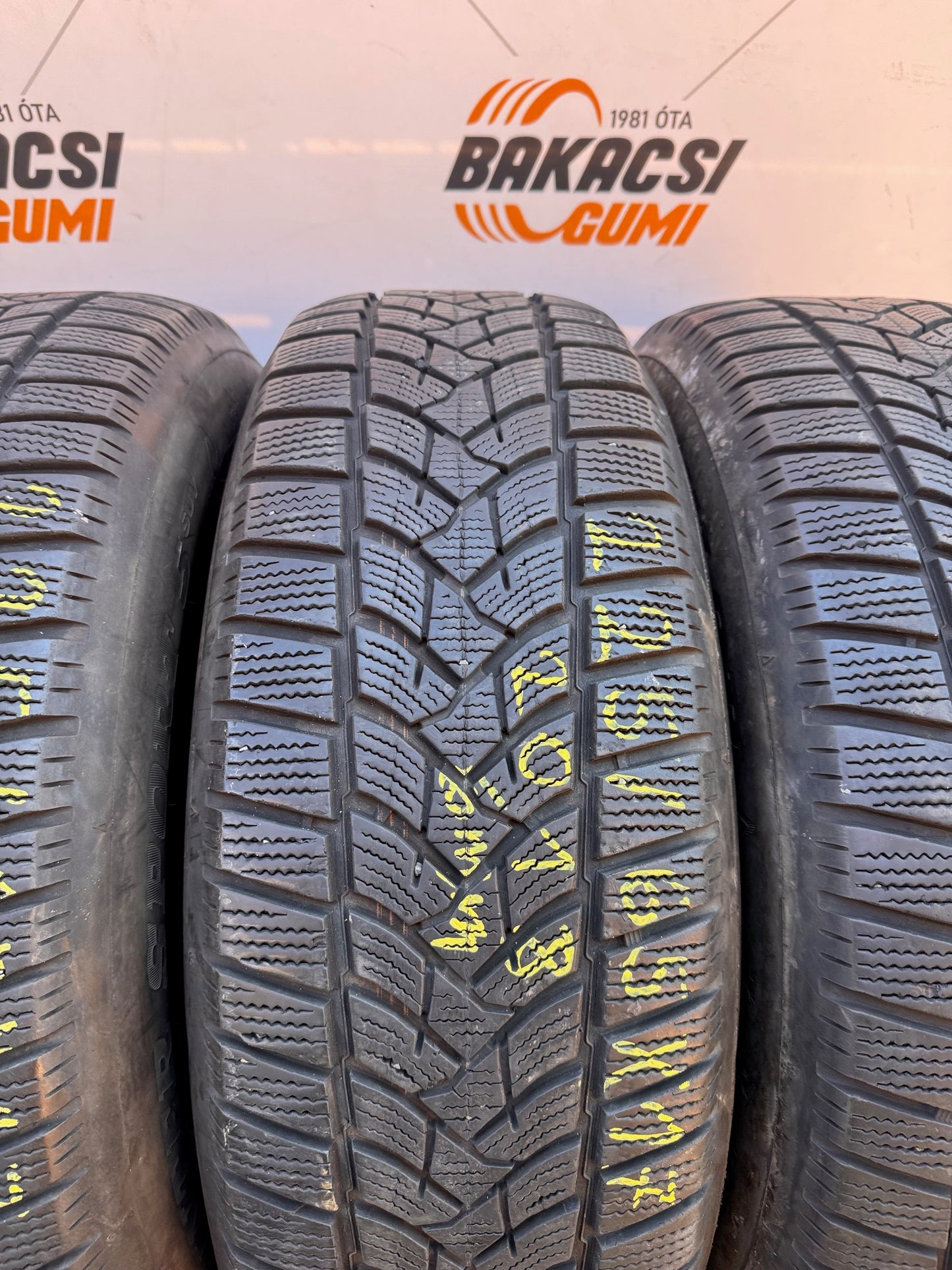 225/65R17 Dunlop téli gumi