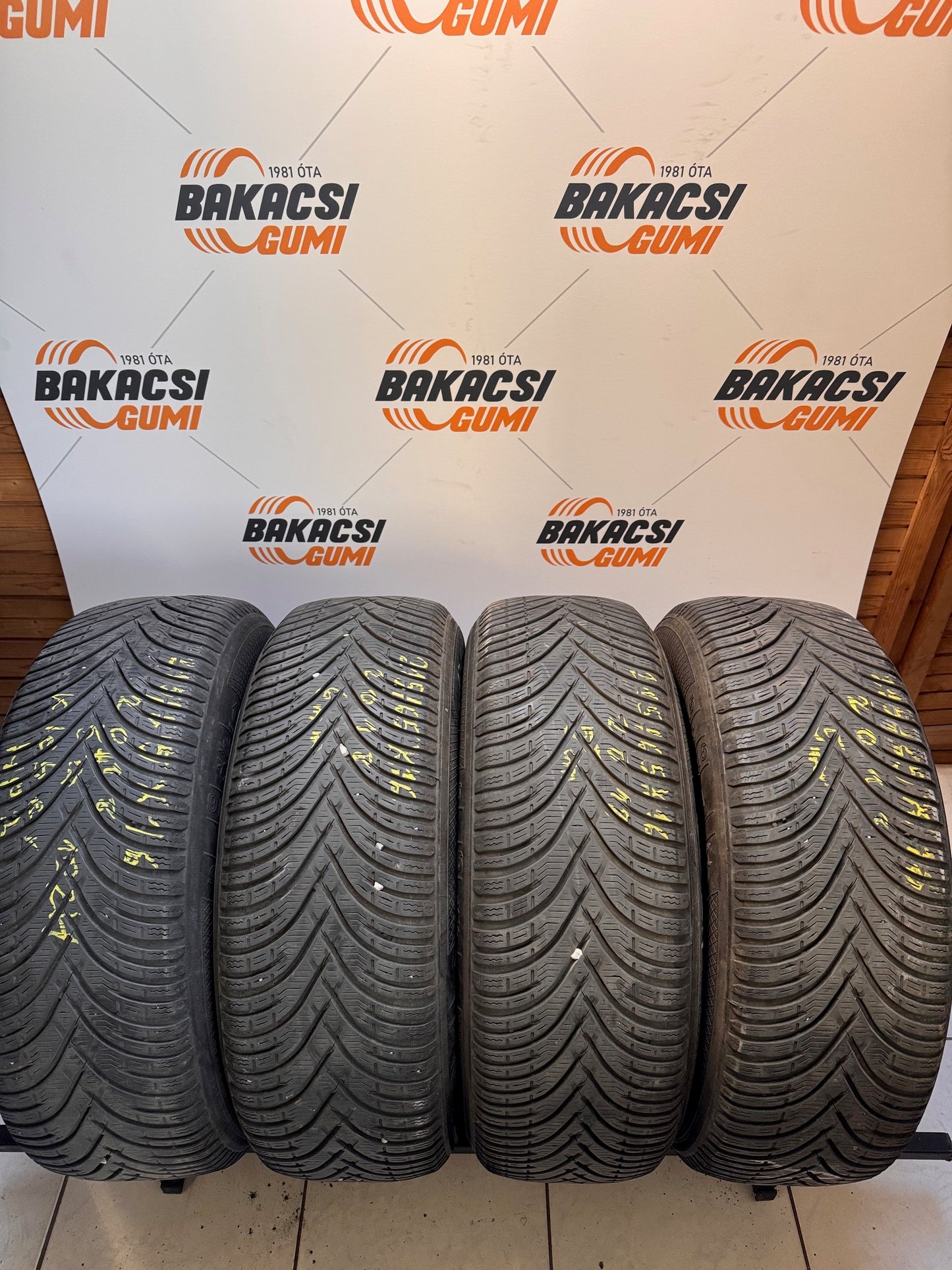 215/65R15 Kleber téli gumi