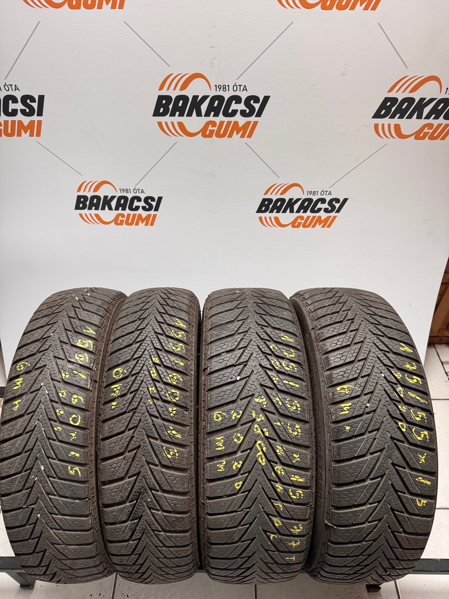 155/60R15 és 175/55R15 Continental téli gumi / Smart