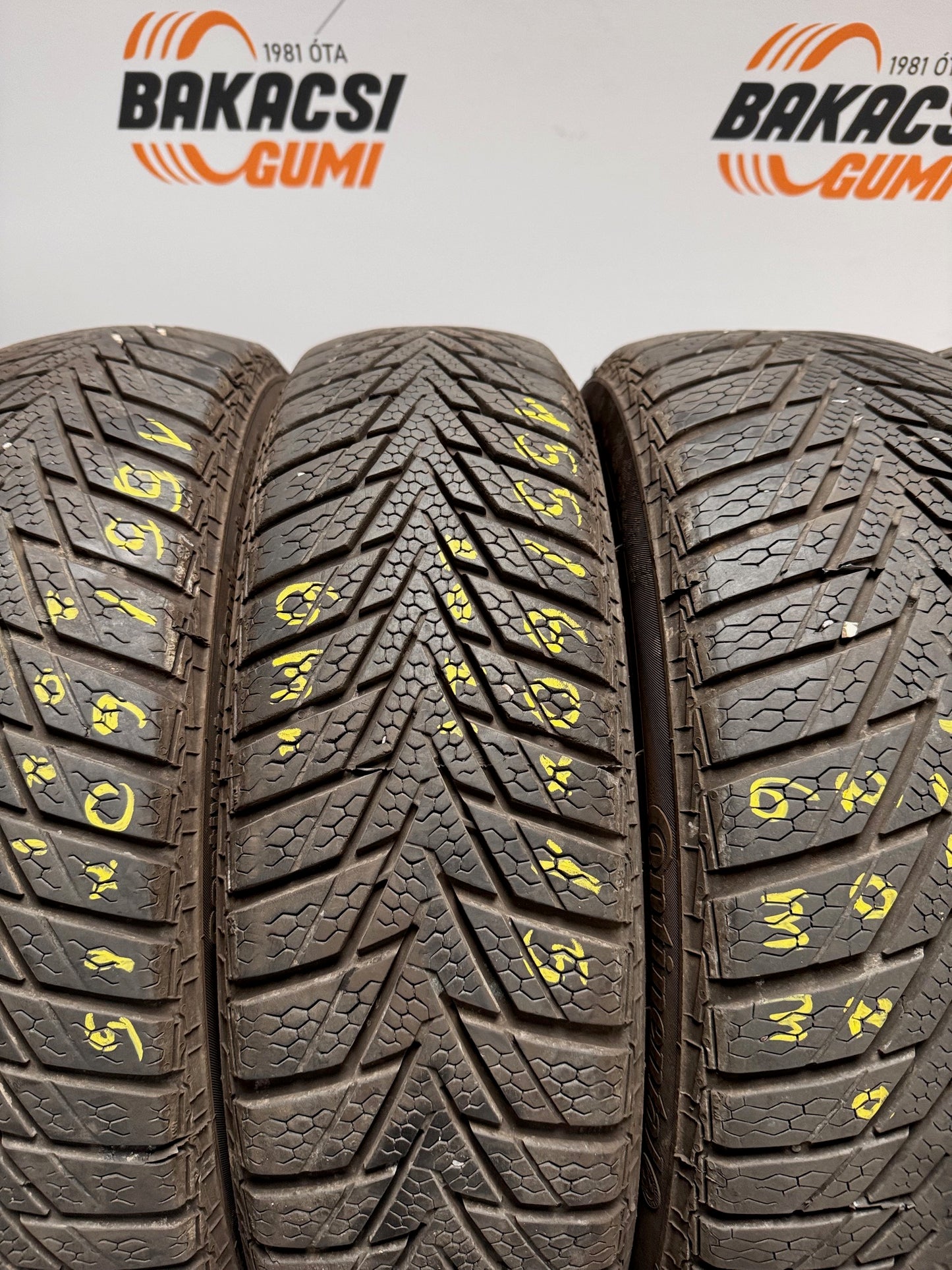 155/60R15 és 175/55R15 Continental téli gumi / Smart
