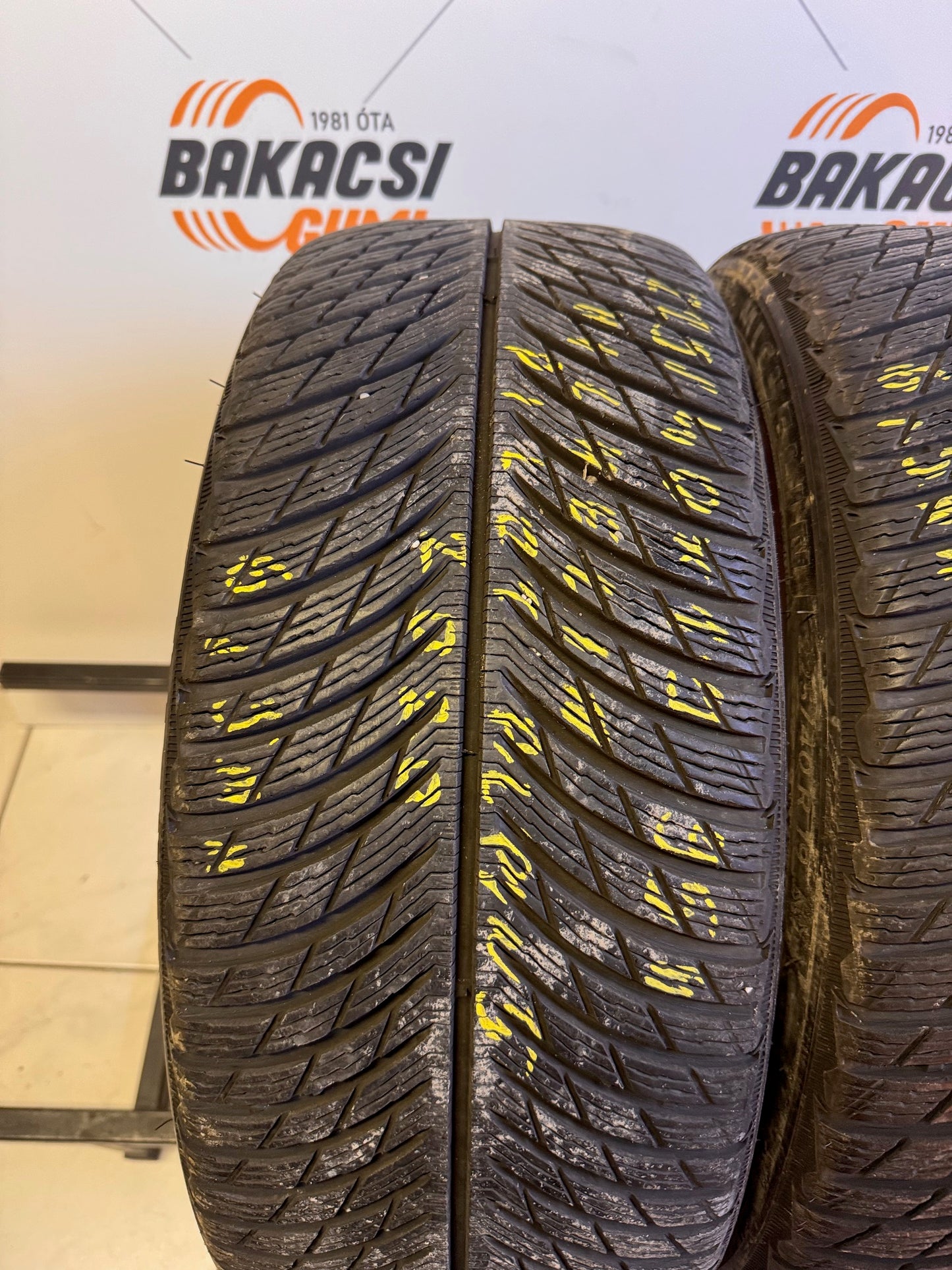 225/40R19 Michelin téli gumi