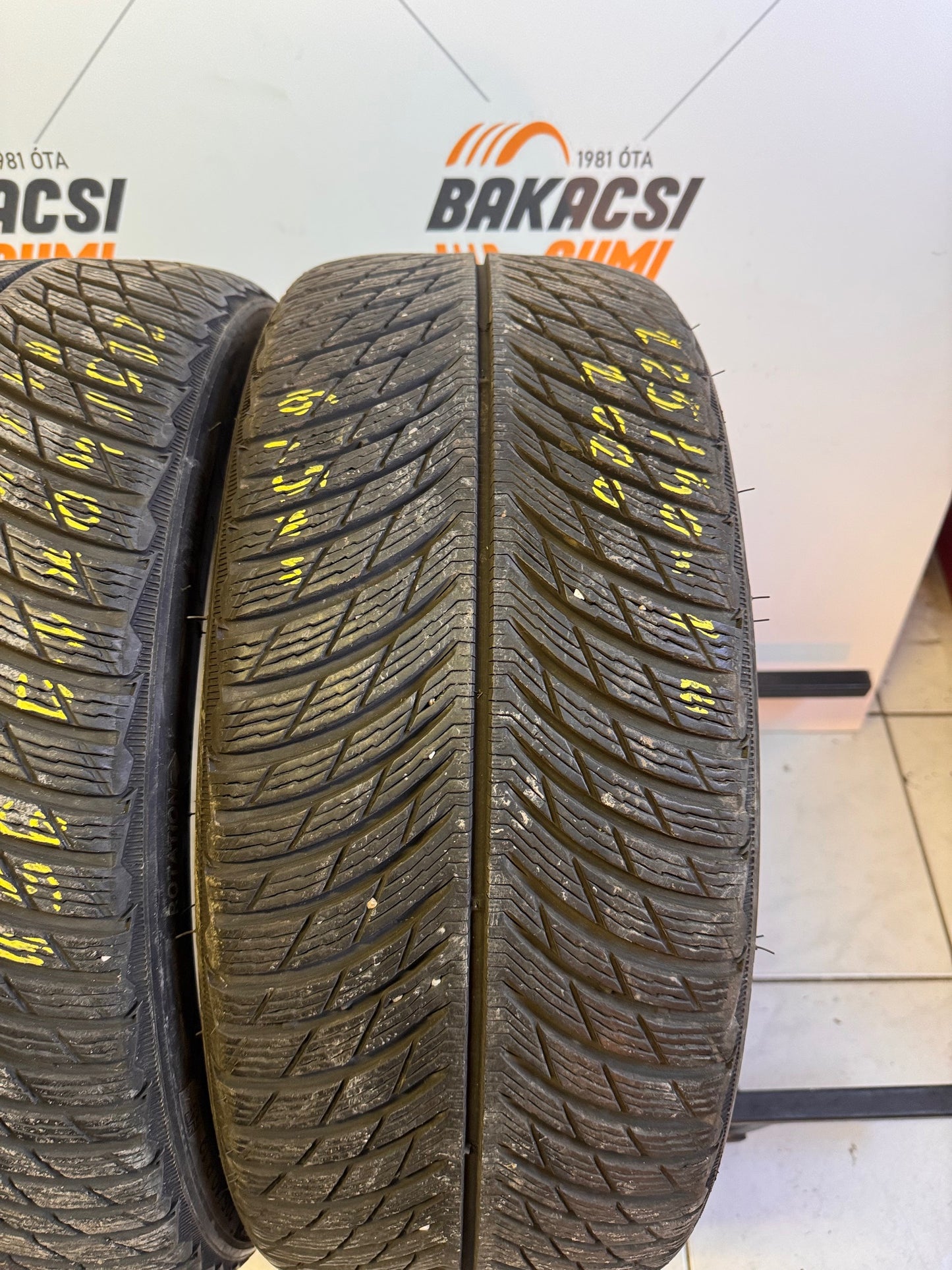 225/40R19 Michelin téli gumi