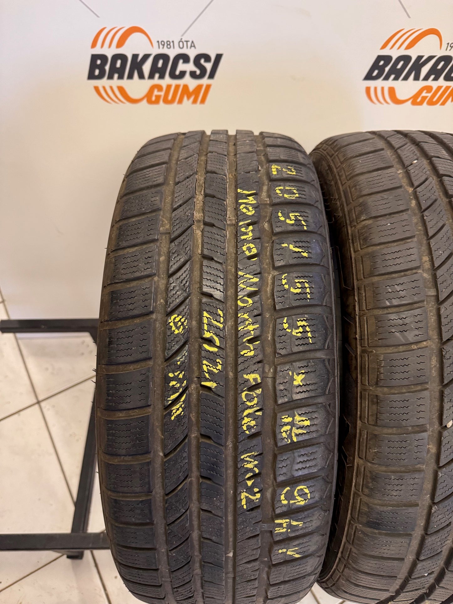 205/55R16 Momo téli gumi