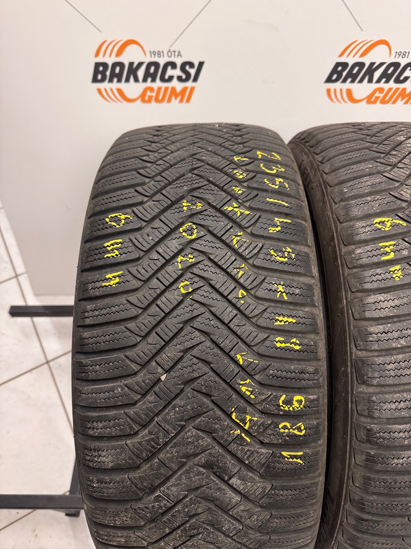 235/45R18 Laufenn téli gumi