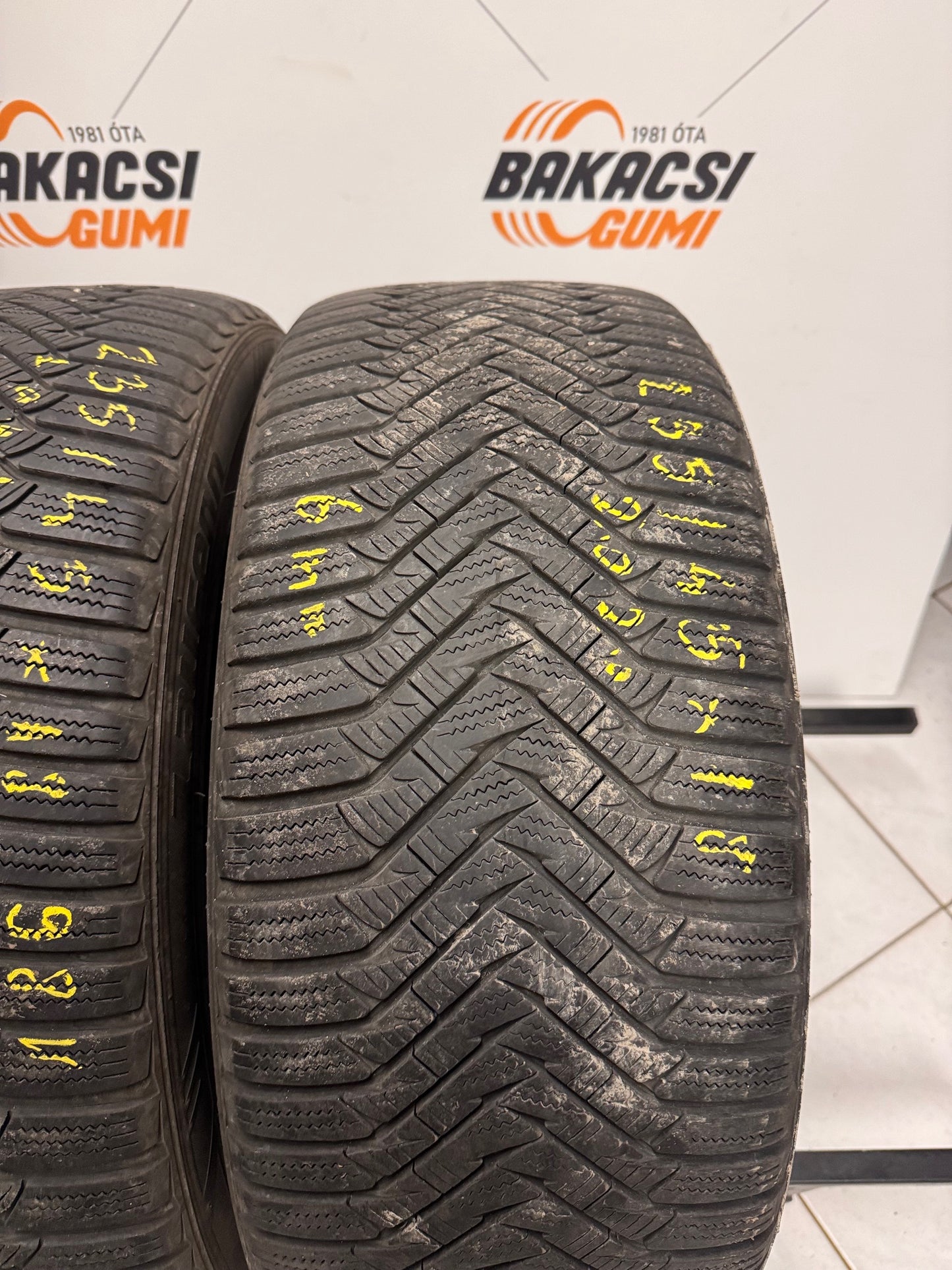 235/45R18 Laufenn téli gumi