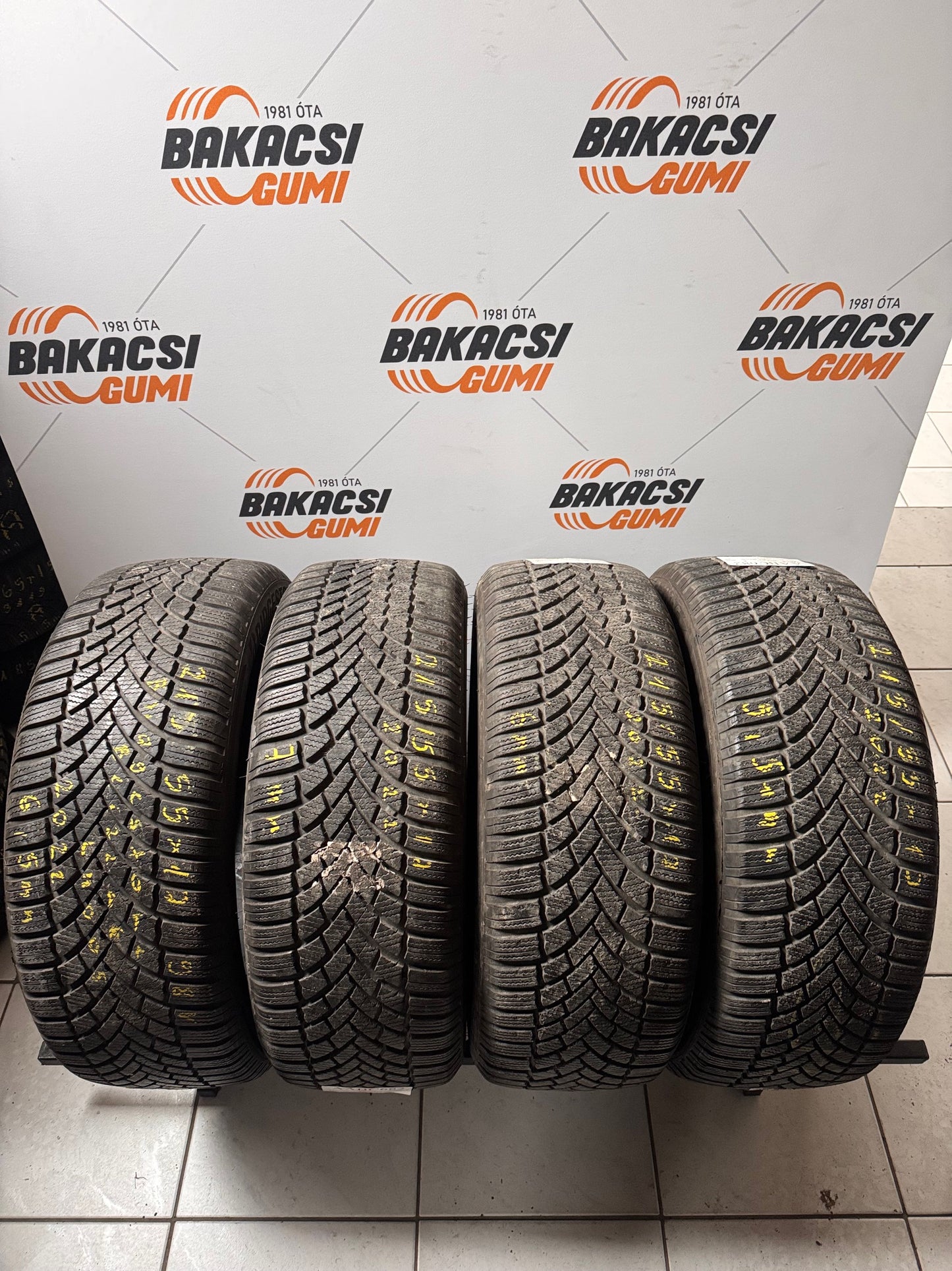 215/55R17 Bridgestone téli gumi