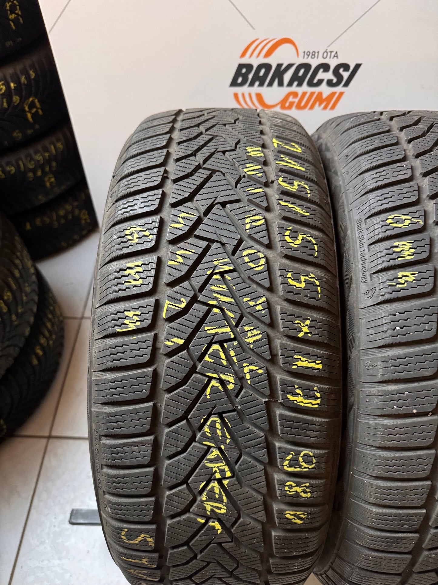 215/55R17 Uniroyal téli gumi