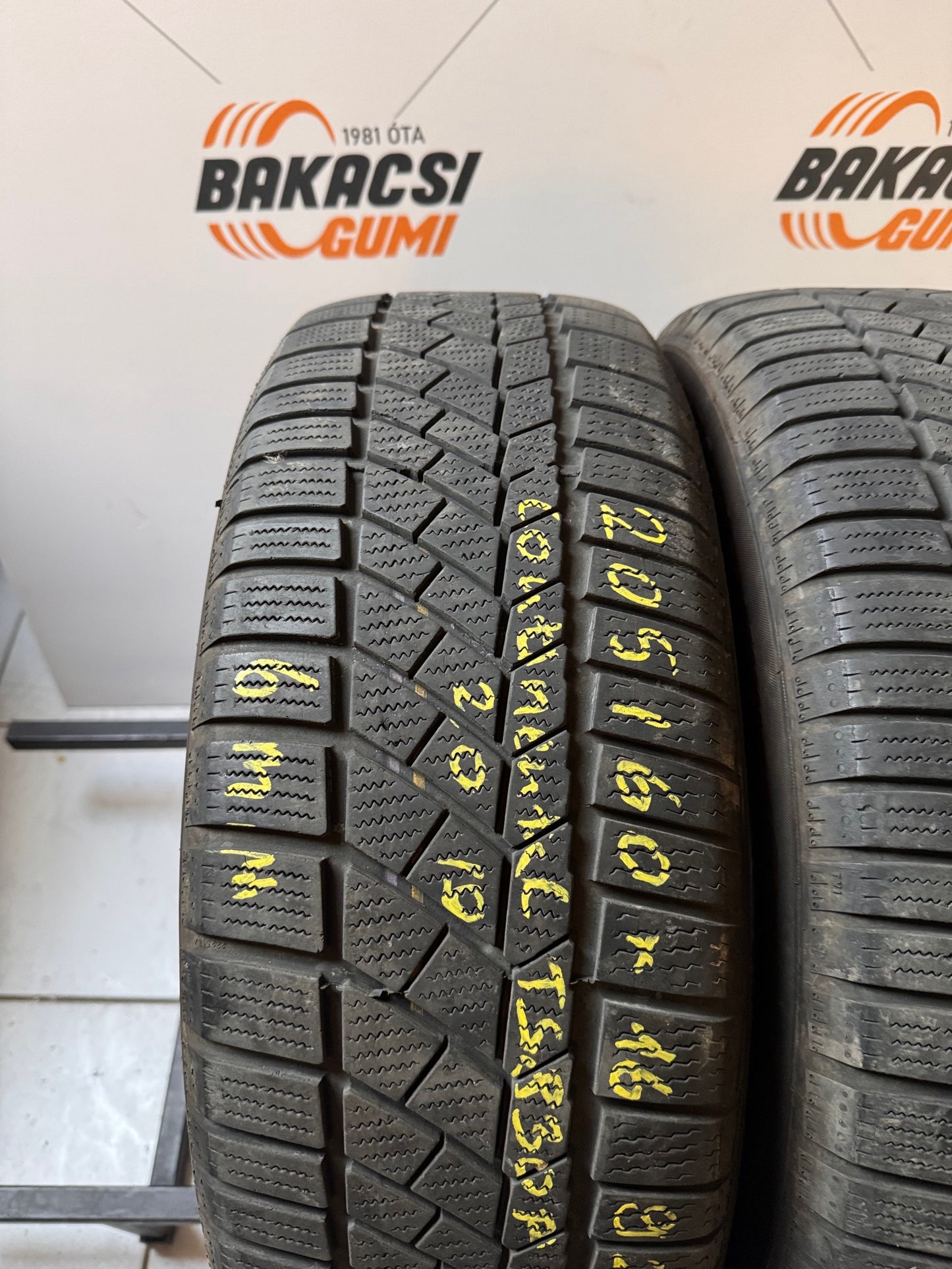 205/60R16 Continental téli gumi