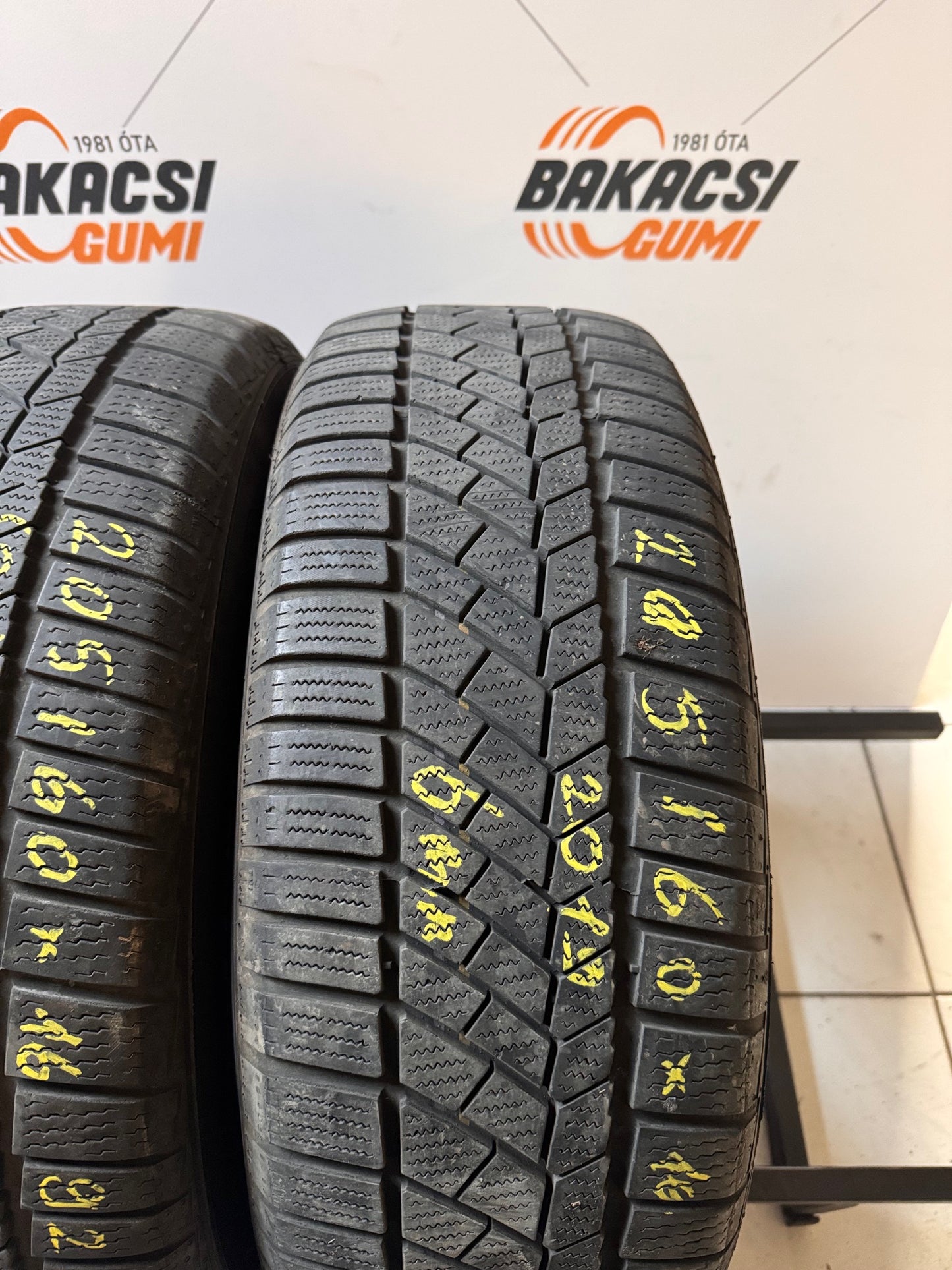 205/60R16 Continental téli gumi