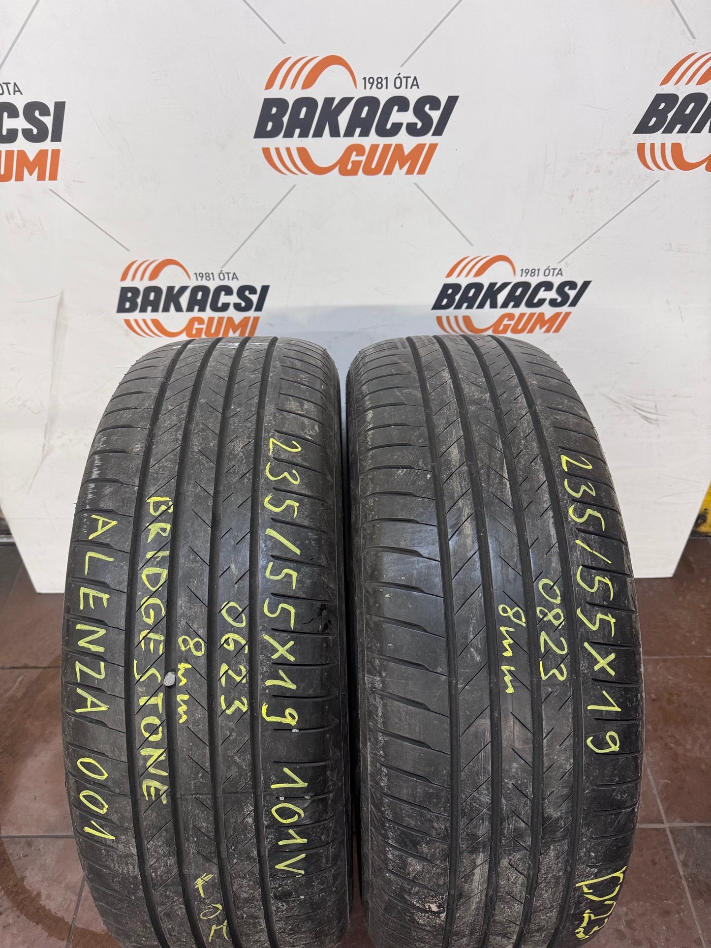 235/55R19 Bridgestone nyári gumi
