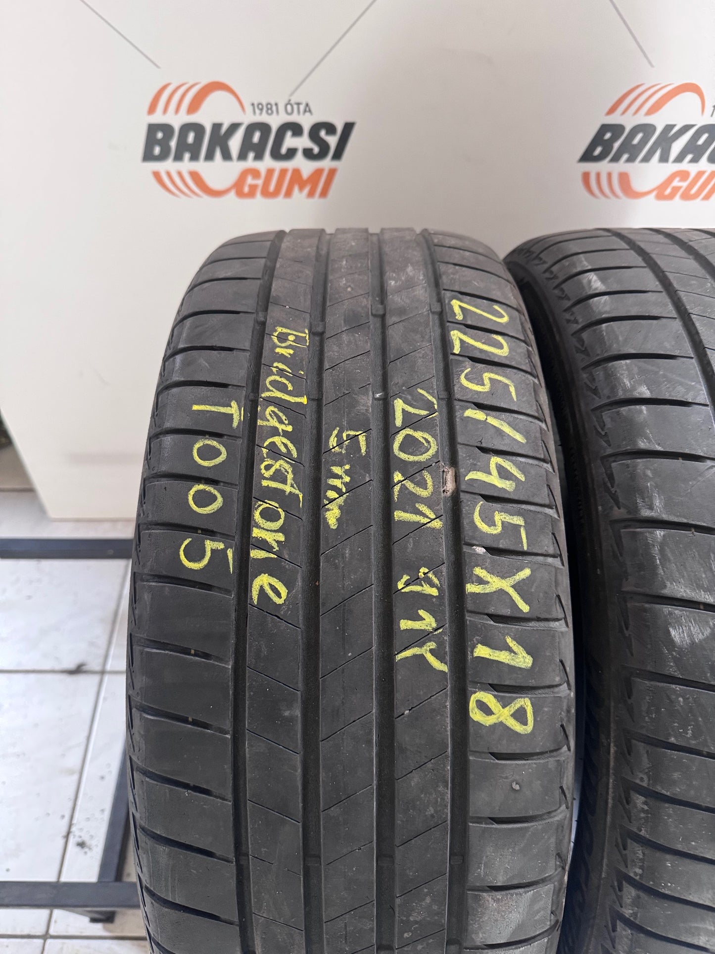 225/45R18 Bridgestone nyári gumi