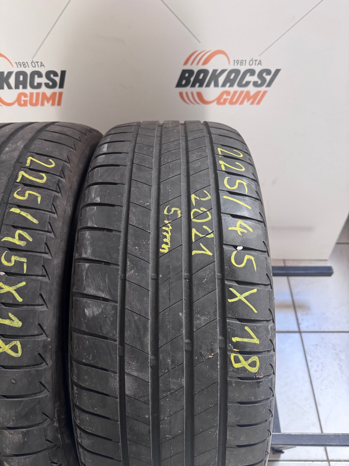 225/45R18 Bridgestone nyári gumi