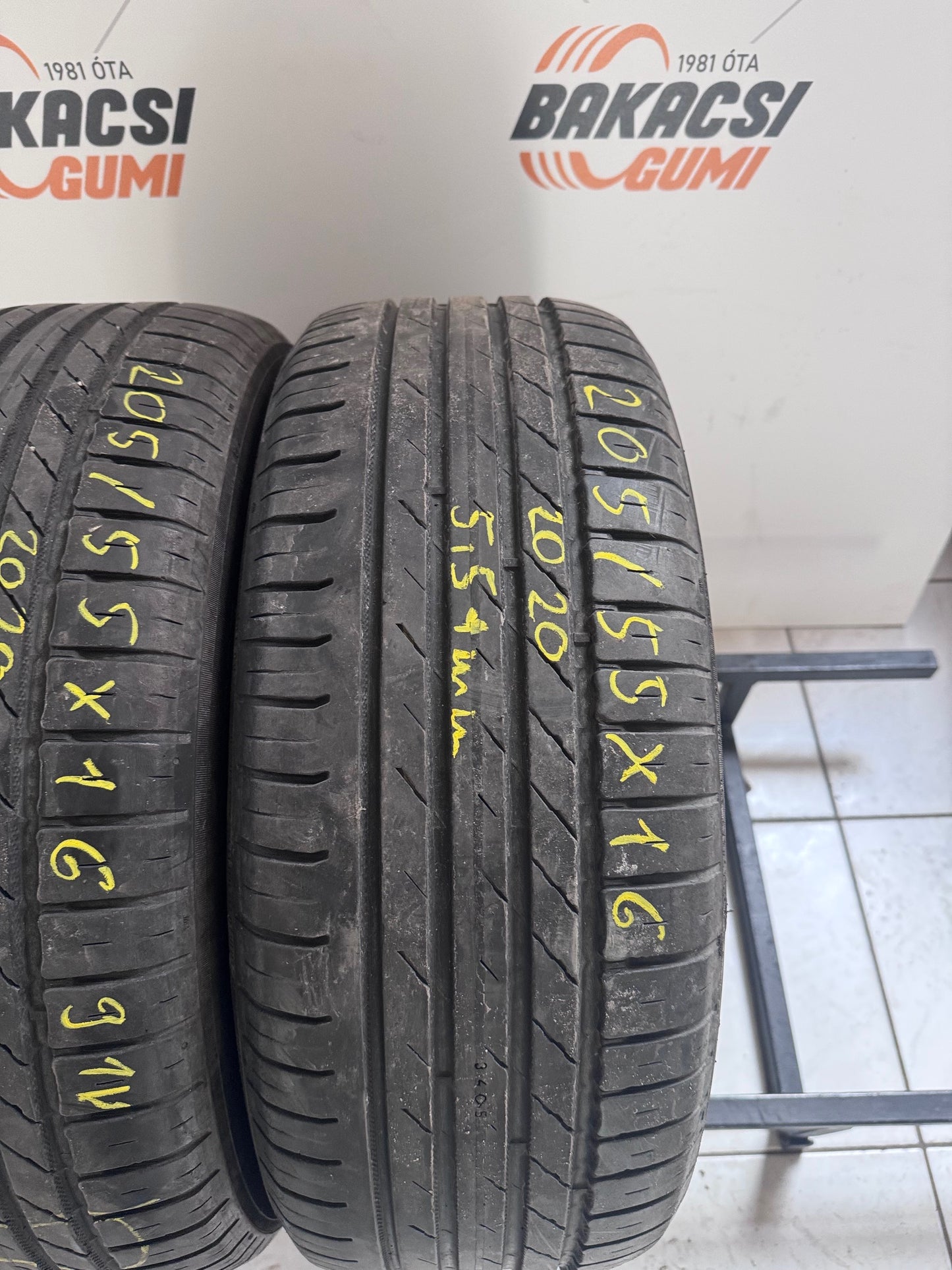 205/55R16 Nokian nyári gumi