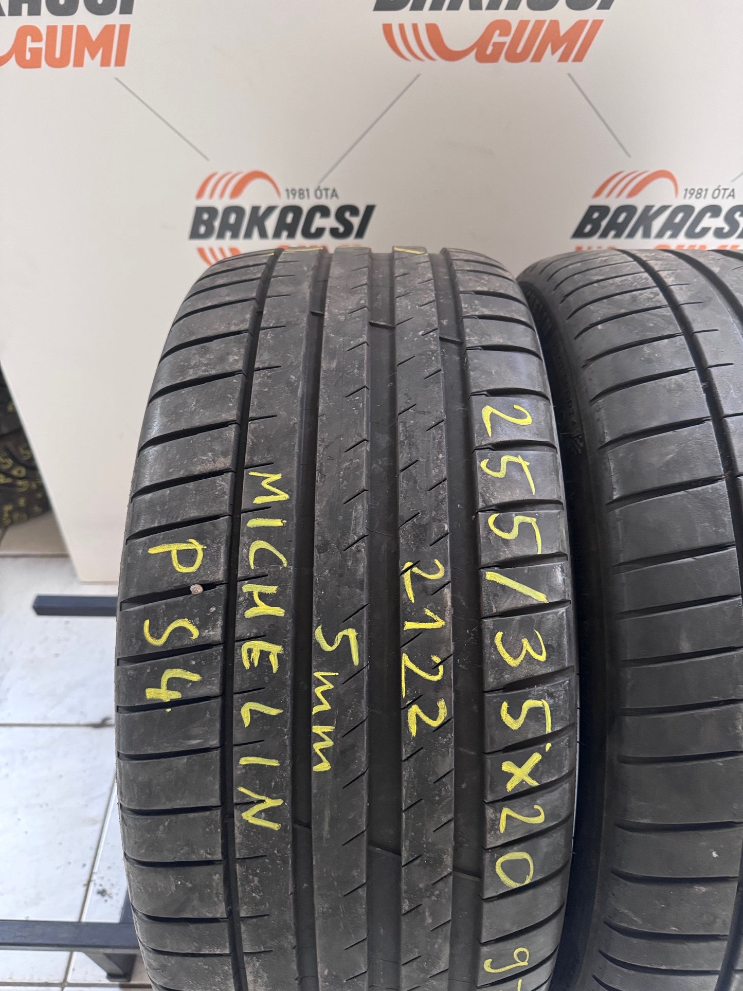 255/35R20 Michelin nyári gumi