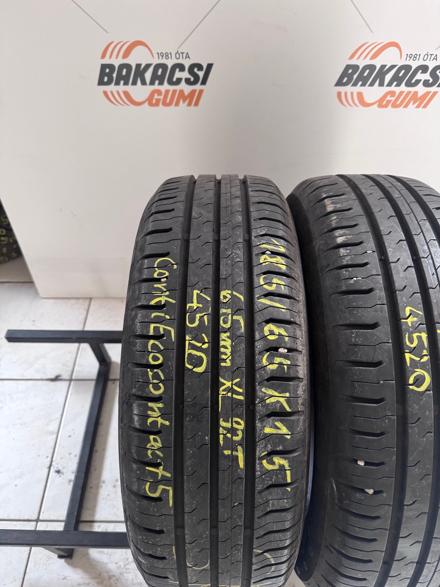 185/65R15 Continental nyári gumi eladó