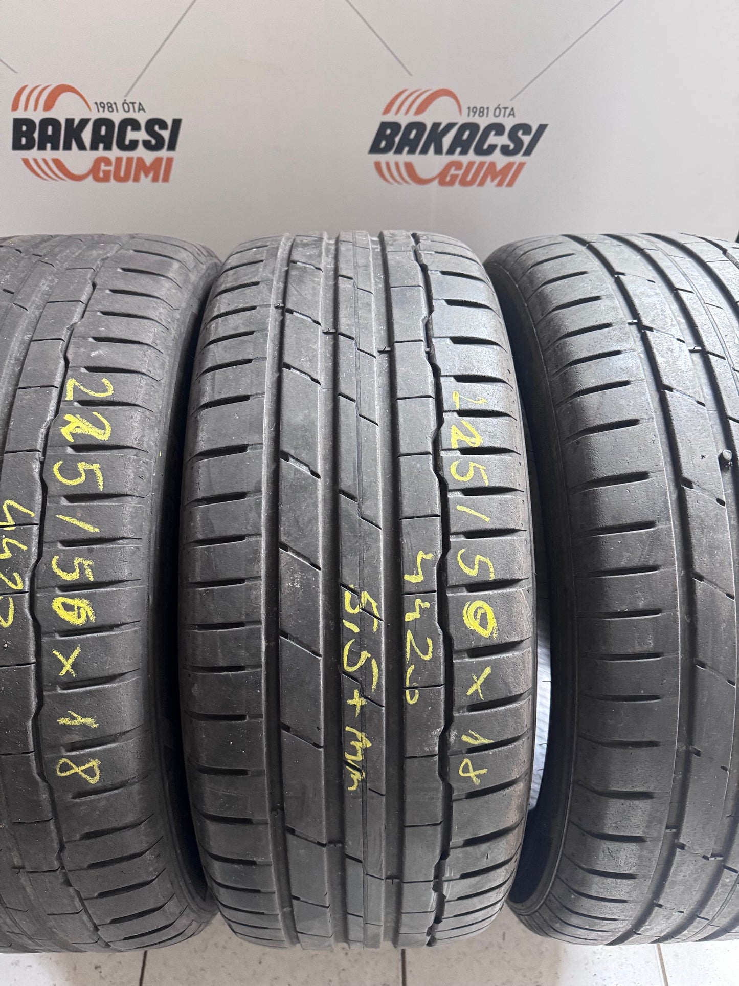 225/50R18 Hankook nyári gumi