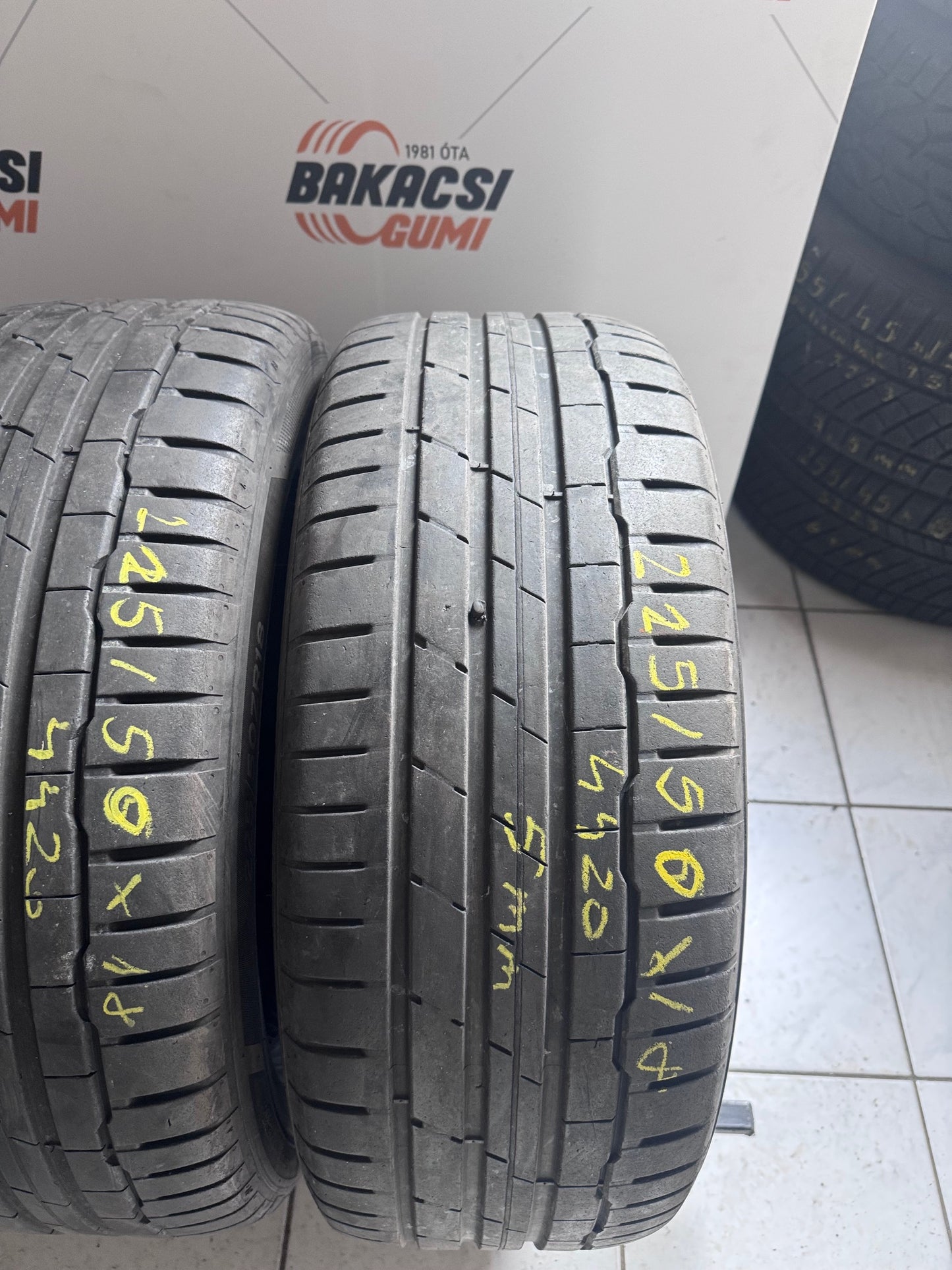 225/50R18 Hankook nyári gumi