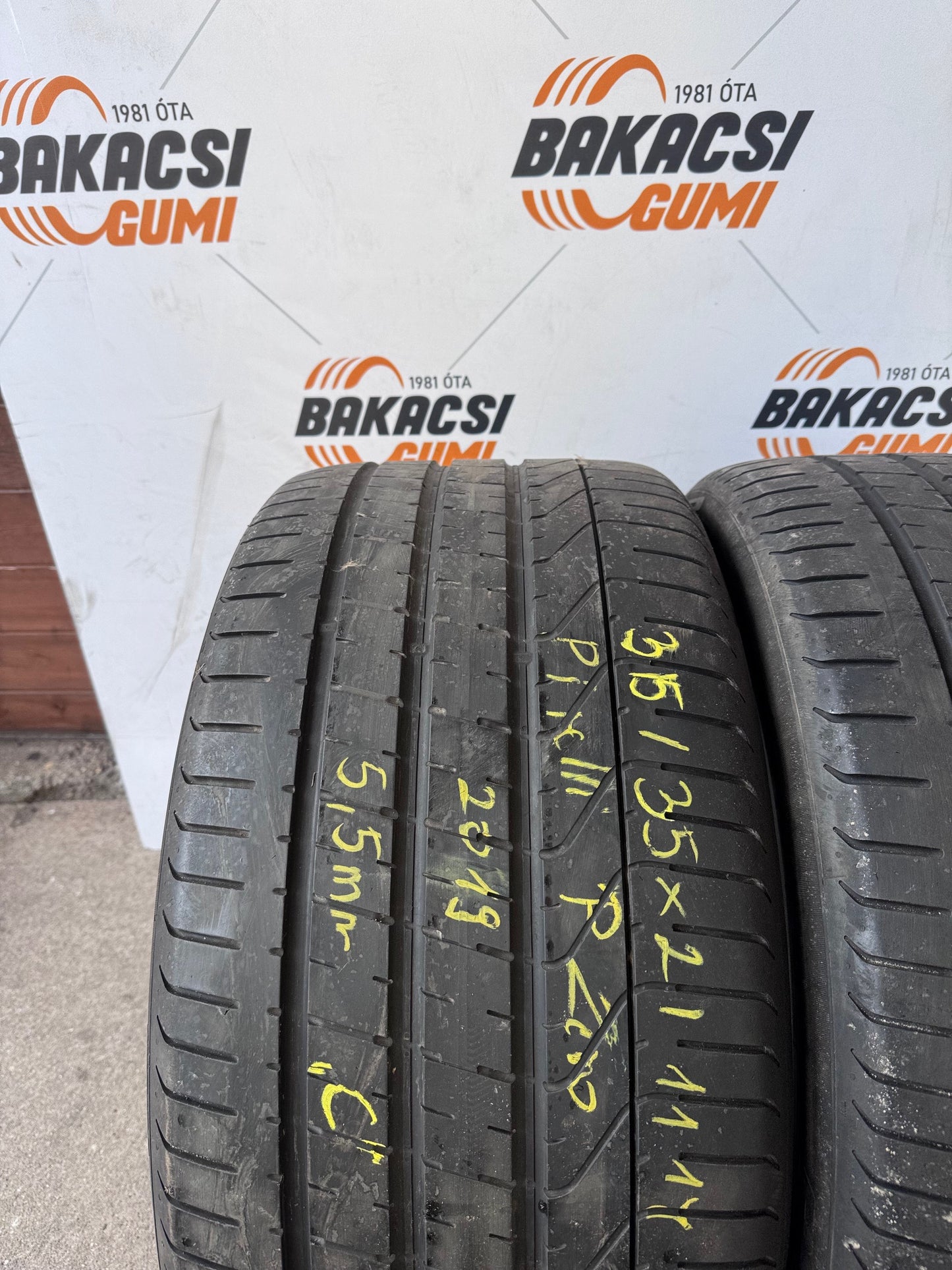 315/35R21 Pirelli nyári gumi eladó "C"