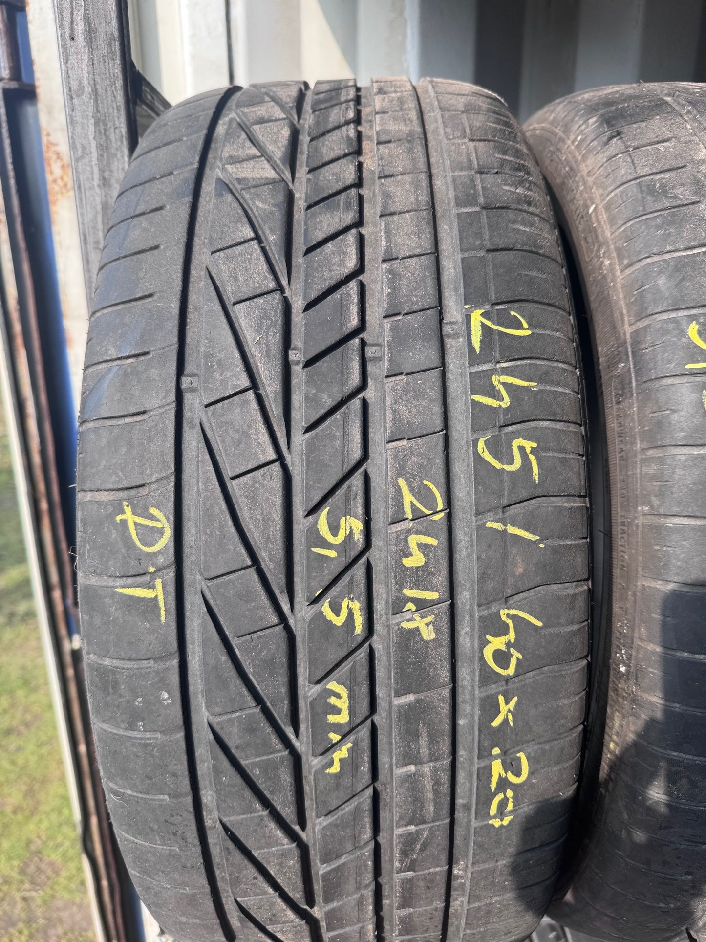 245/40R20 Goodyear nyári gumi eladó