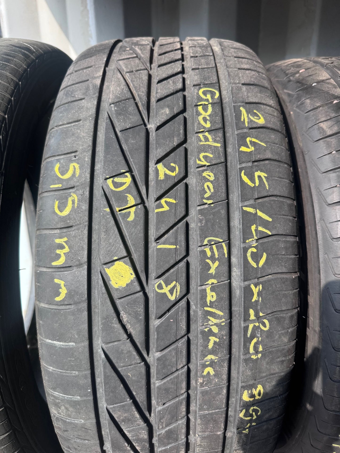 245/40R20 Goodyear nyári gumi eladó